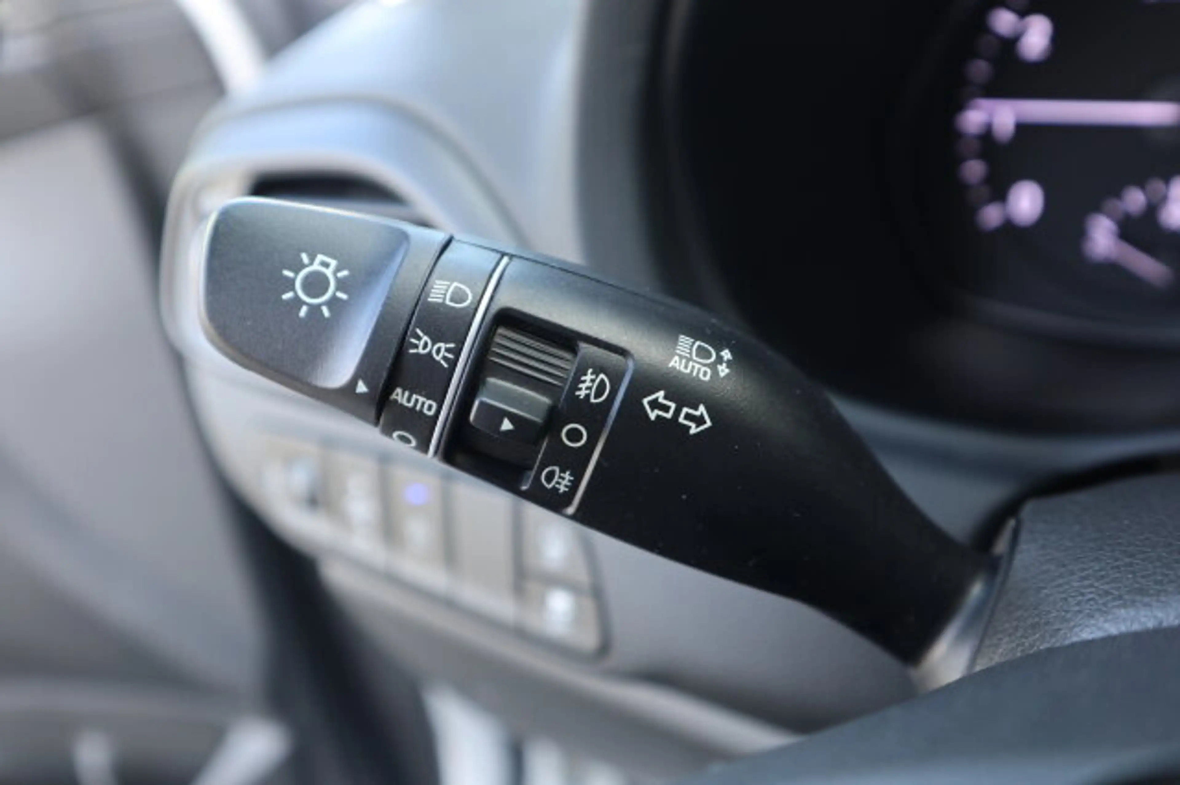 Hyundai i30 i30 1.0 T-GDI Trend Mild-Hybrid Klima/LM Autom. — photo 11