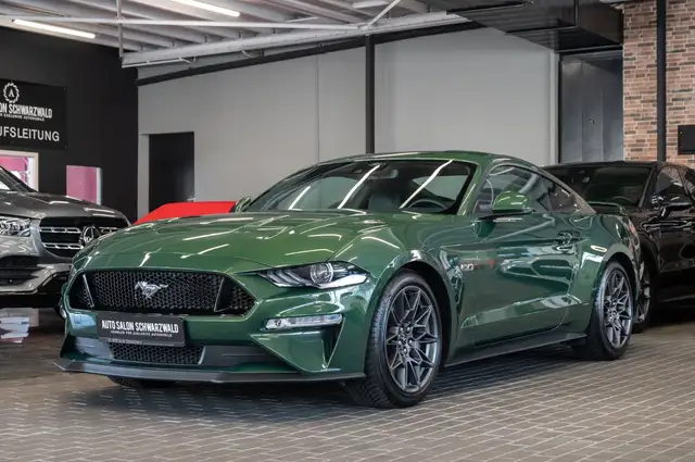 Ford Mustang view 2