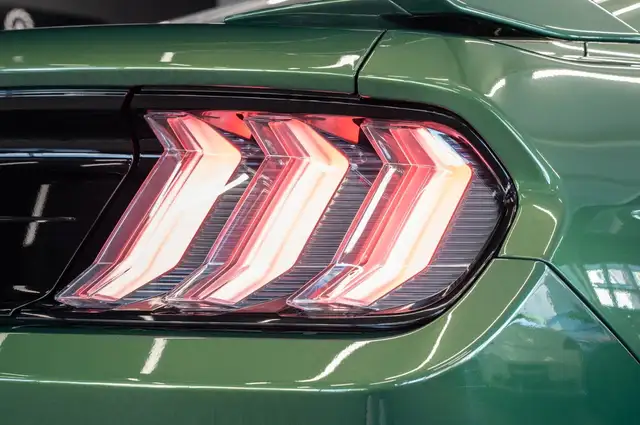 Ford Mustang view 8