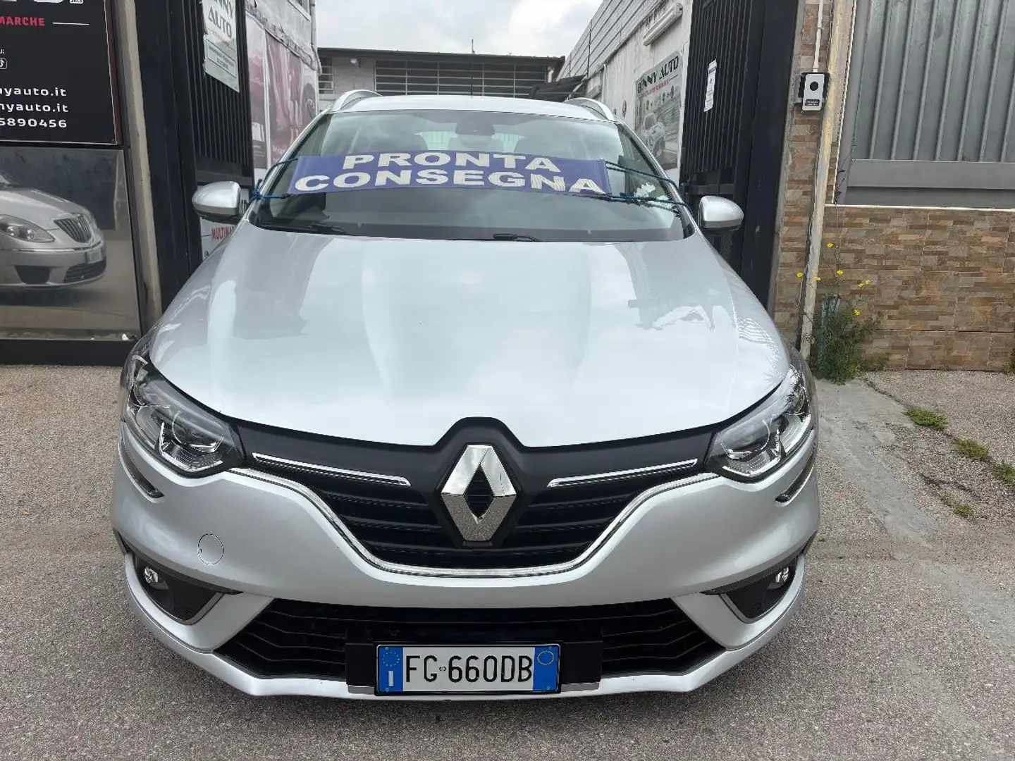 Renault Megane Sporter dCi 8V 110 CV Energy Zen Grigio - 2