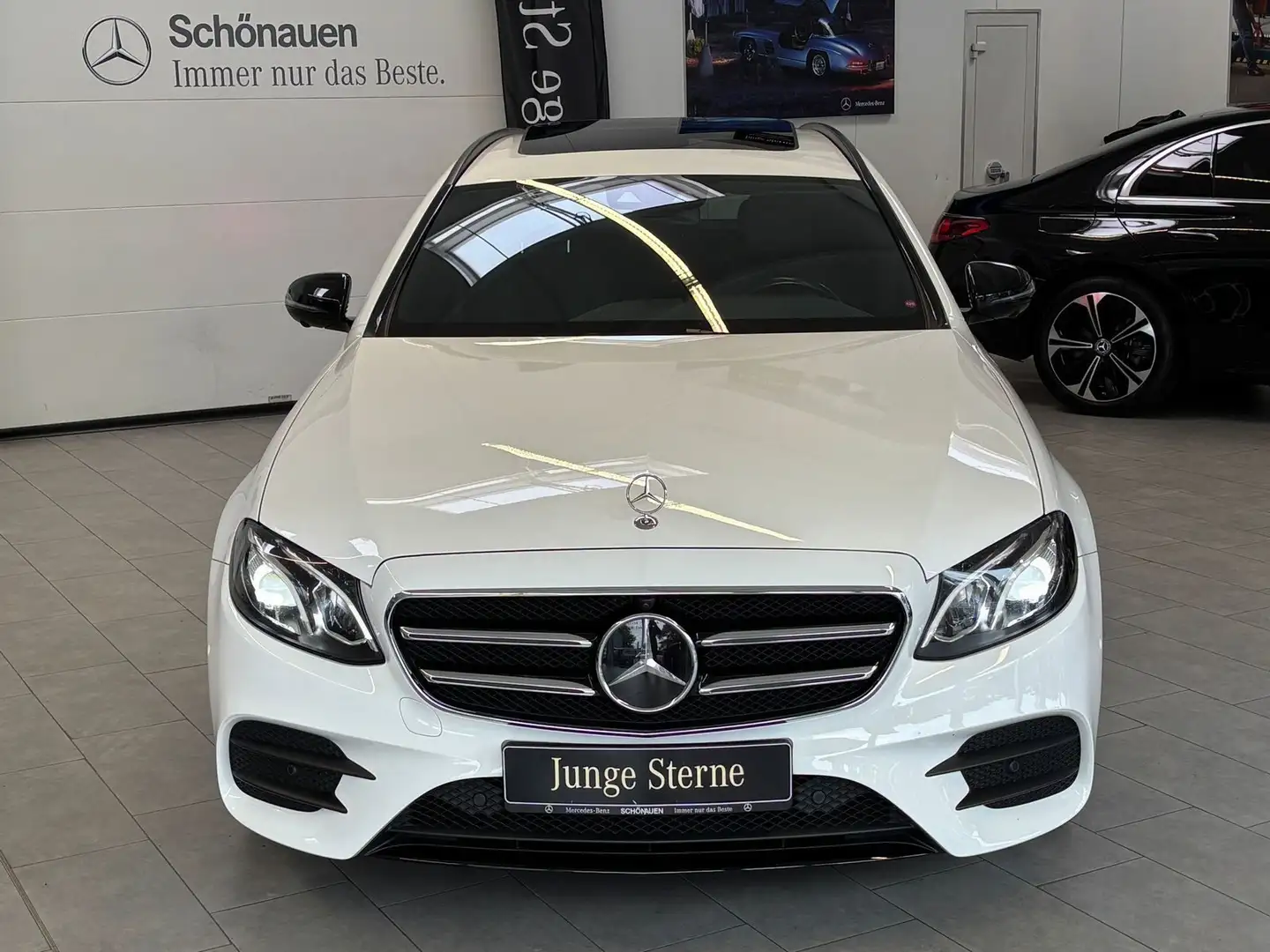 Mercedes-Benz E 220 d 4M T AMG+DISTR+COMAND+STDZ+AHK+NIGHT+360 Bianco - 2
