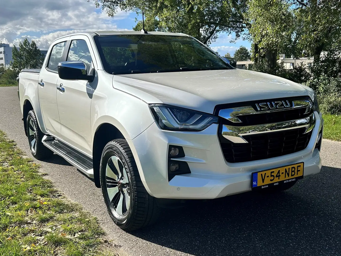 Isuzu D-Max 1.9 Ext. Cab LSX Wit - 1