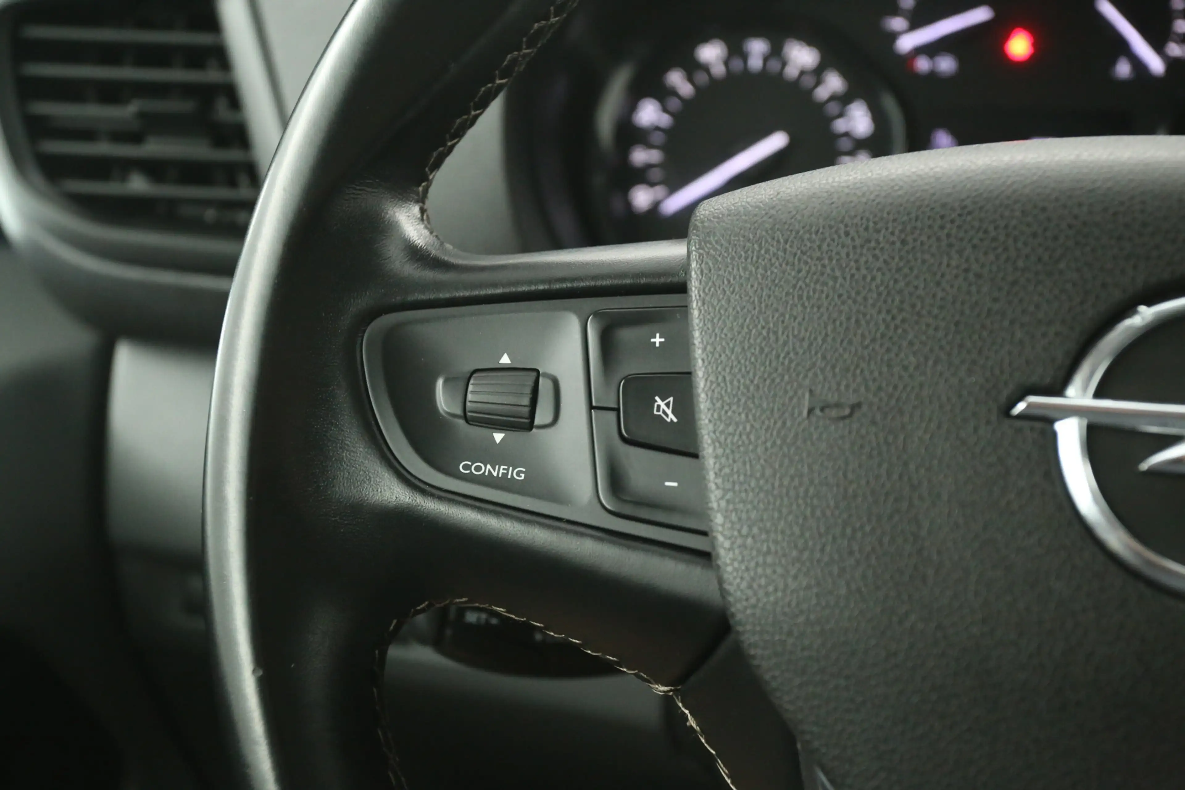 Opel Vivaro 1.5D L2H1 | Marge | Clima | Carplay | 3 Zits | Cru — photo 14