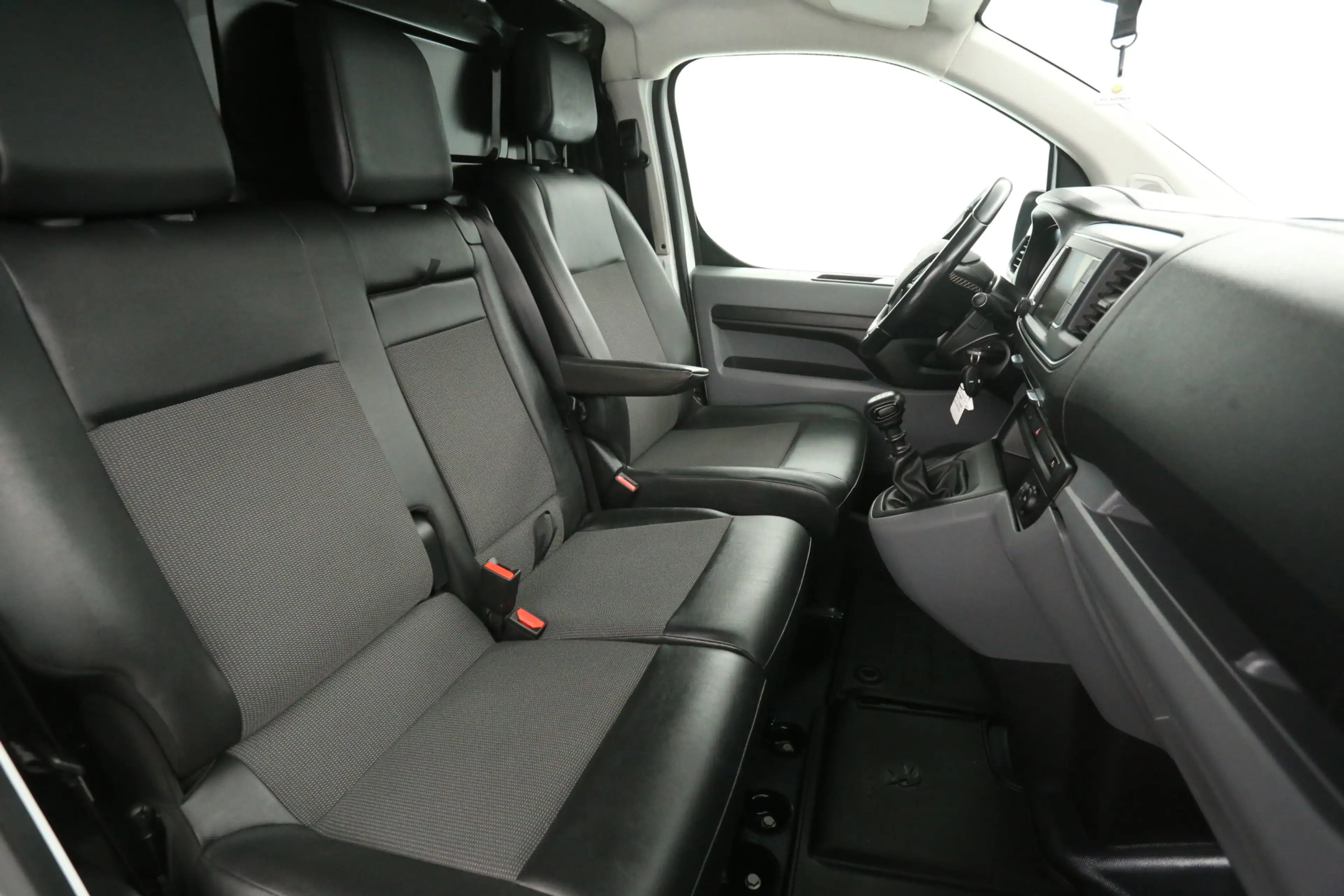 Opel Vivaro 1.5D L2H1 | Marge | Clima | Carplay | 3 Zits | Cru — photo 10