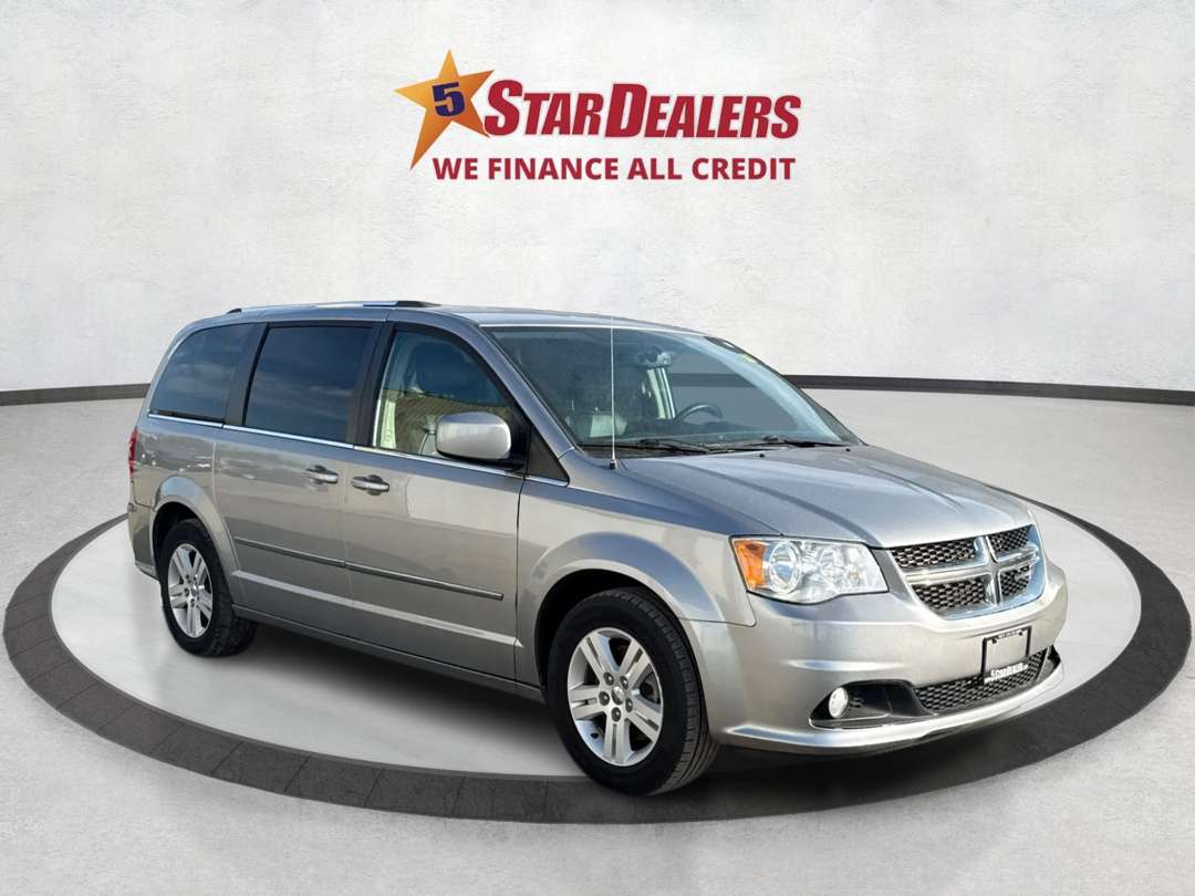 Gray 2017 Dodge Grand Caravan Crew FWD Minivan Automatic