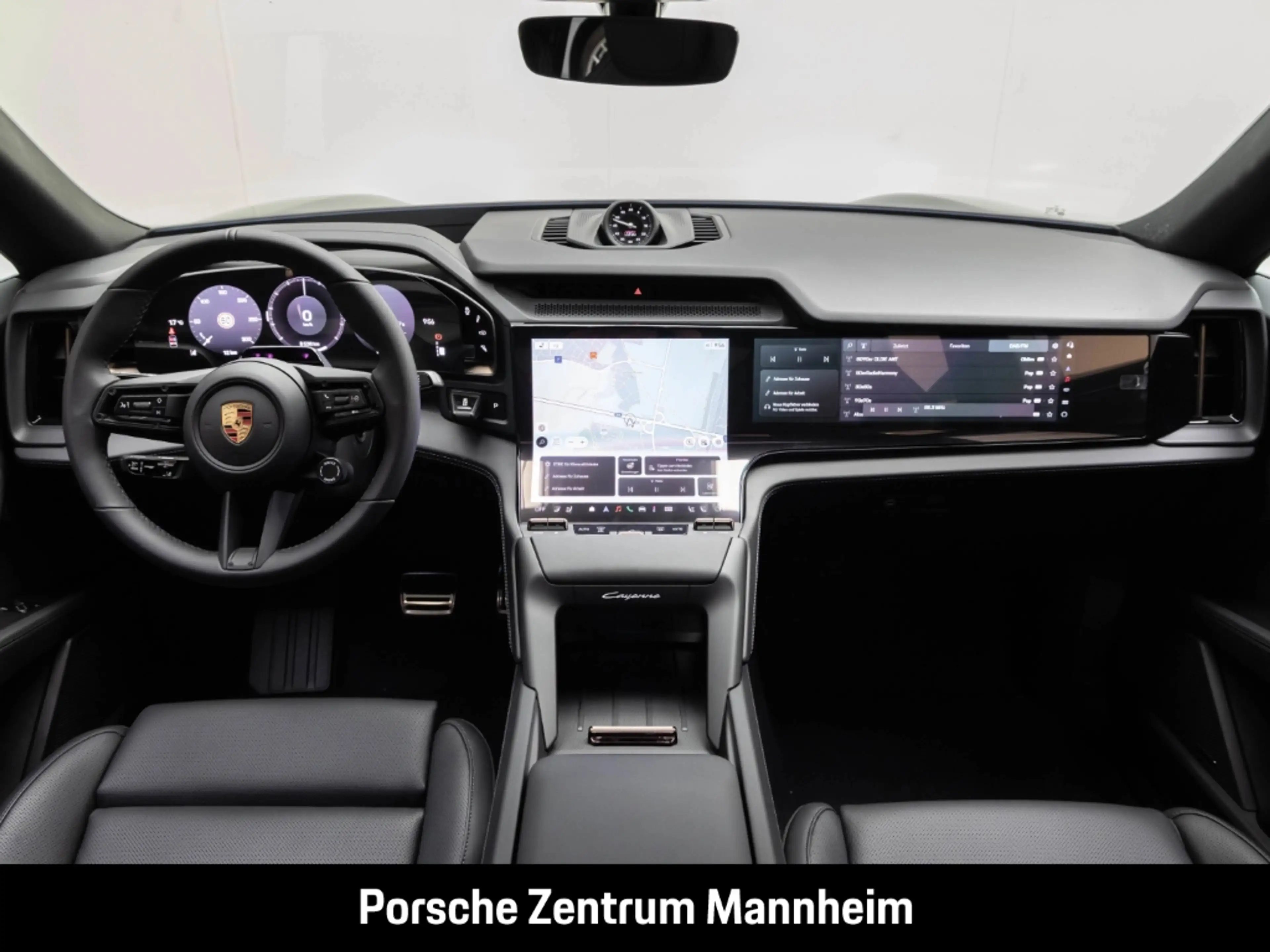 Porsche Cayenne Coupe Electric — photo 15