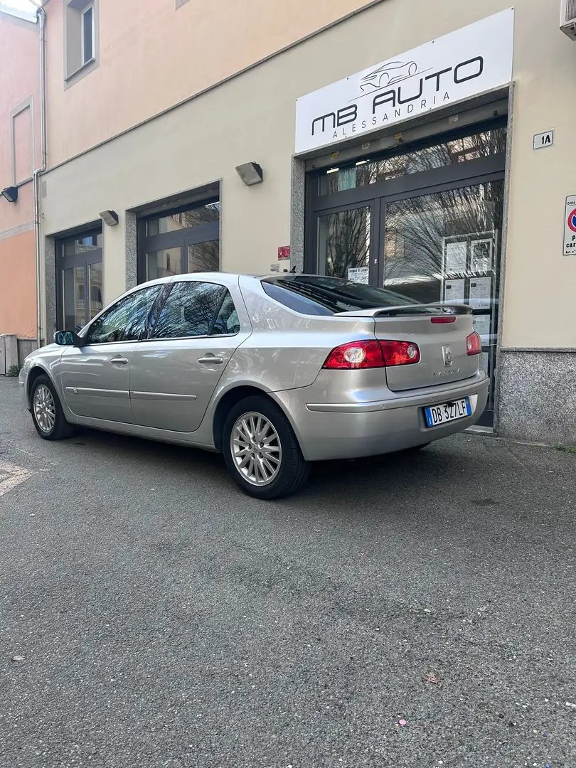 Renault Laguna Laguna 2.0 16v turbo Initiale 170cv Plateado - 1