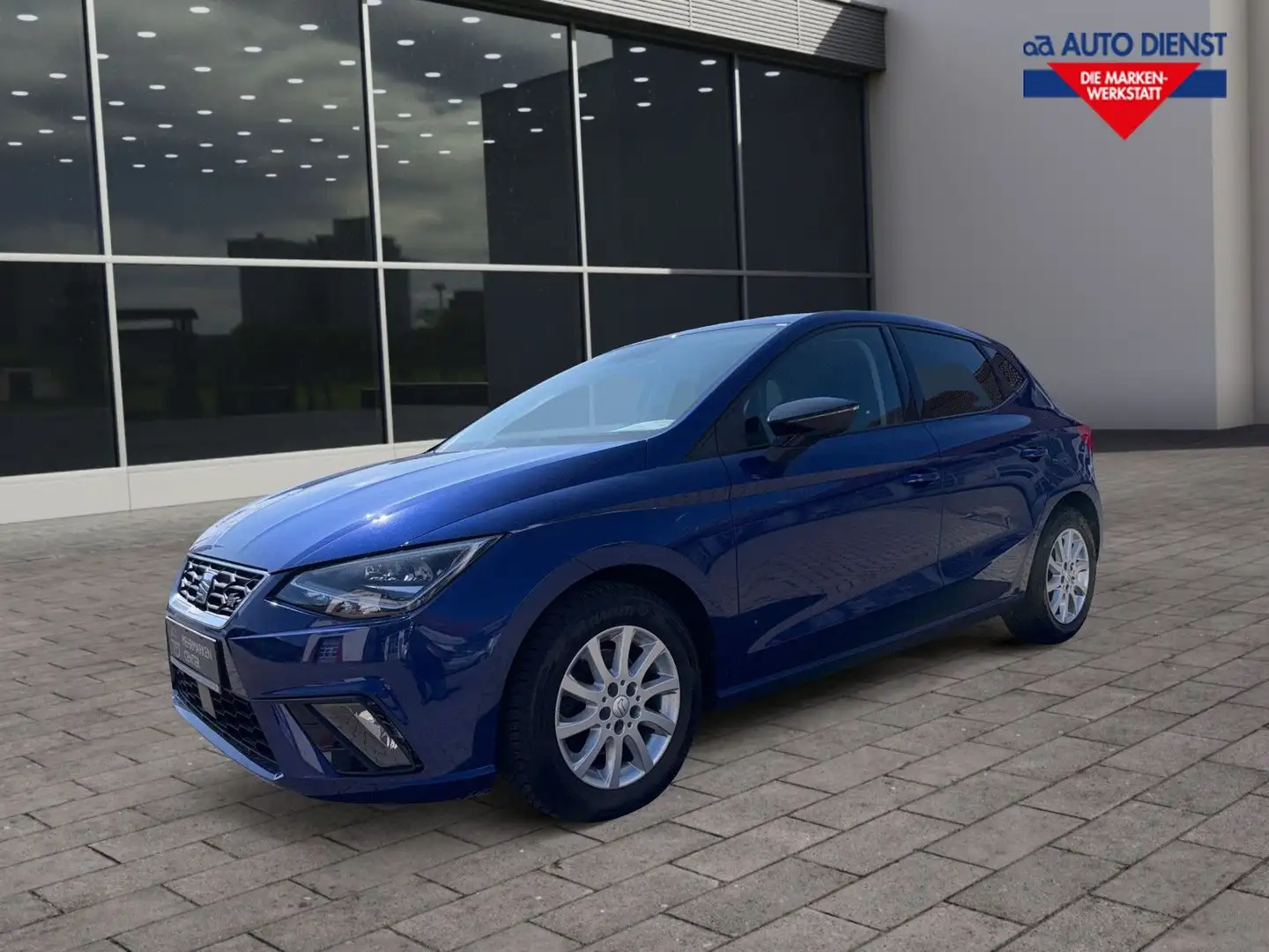 SEAT Ibiza FR Blau - 1