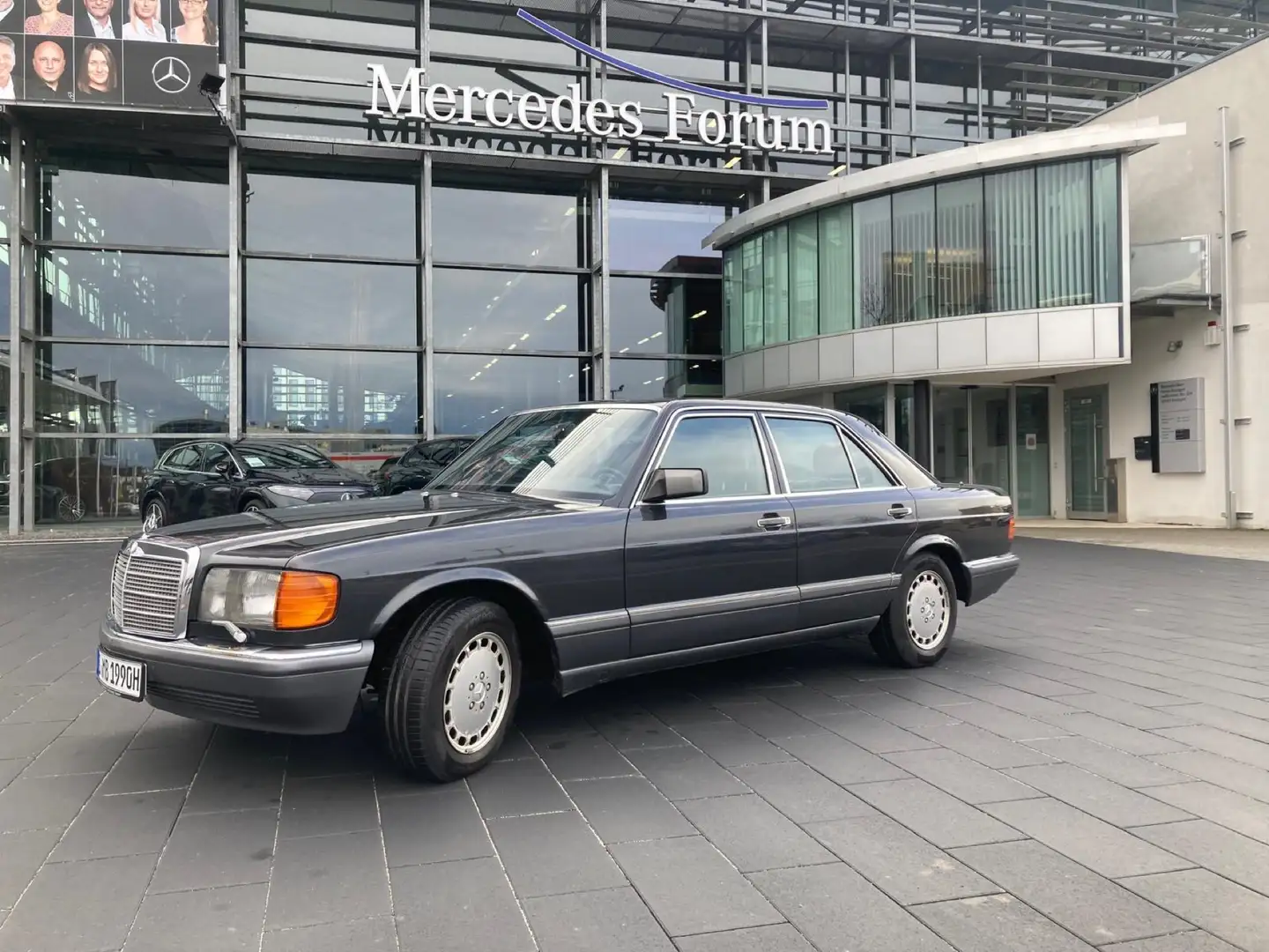Mercedes-Benz S 300 300 SE Oldtimer*SHD*SHZ*LEDER*KLIMA*Volle Hist. Černá - 1