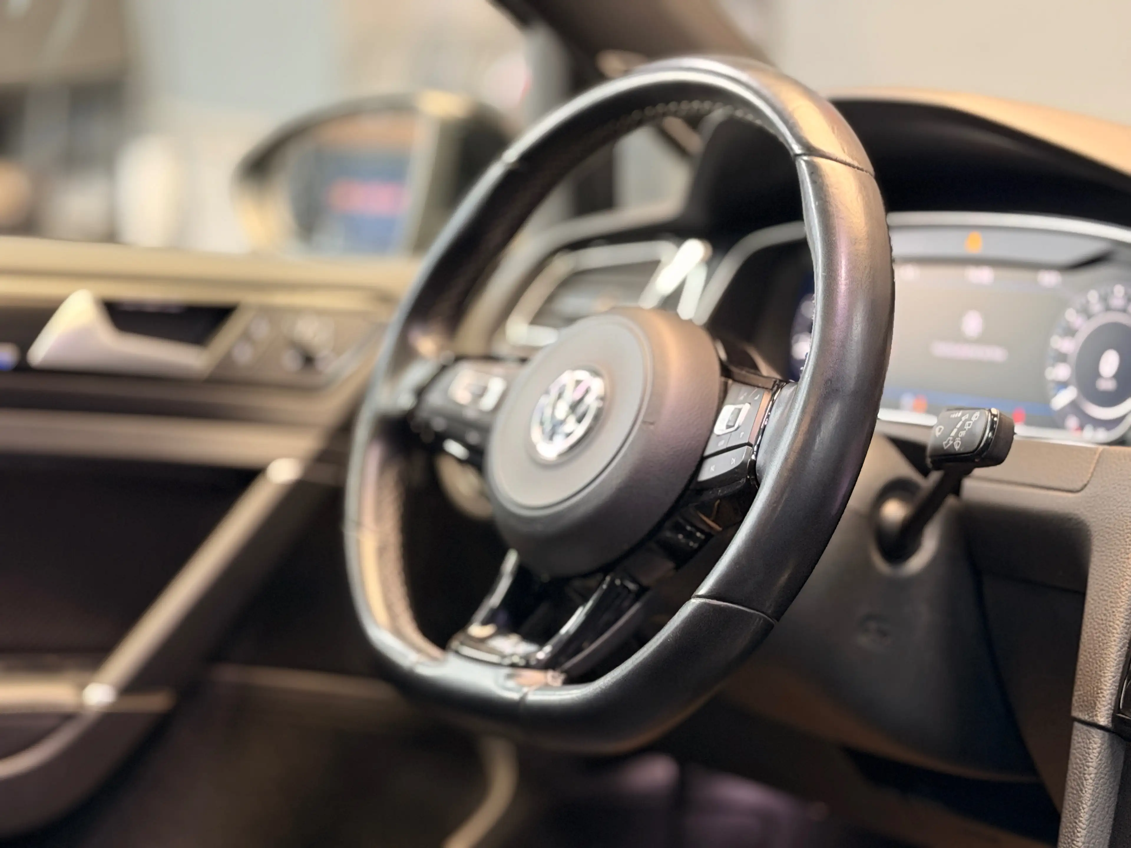 Volkswagen Golf R °DSG°FULL OPTS°PANO°NEW-CONDITION°BELGIUM CAR — photo 11