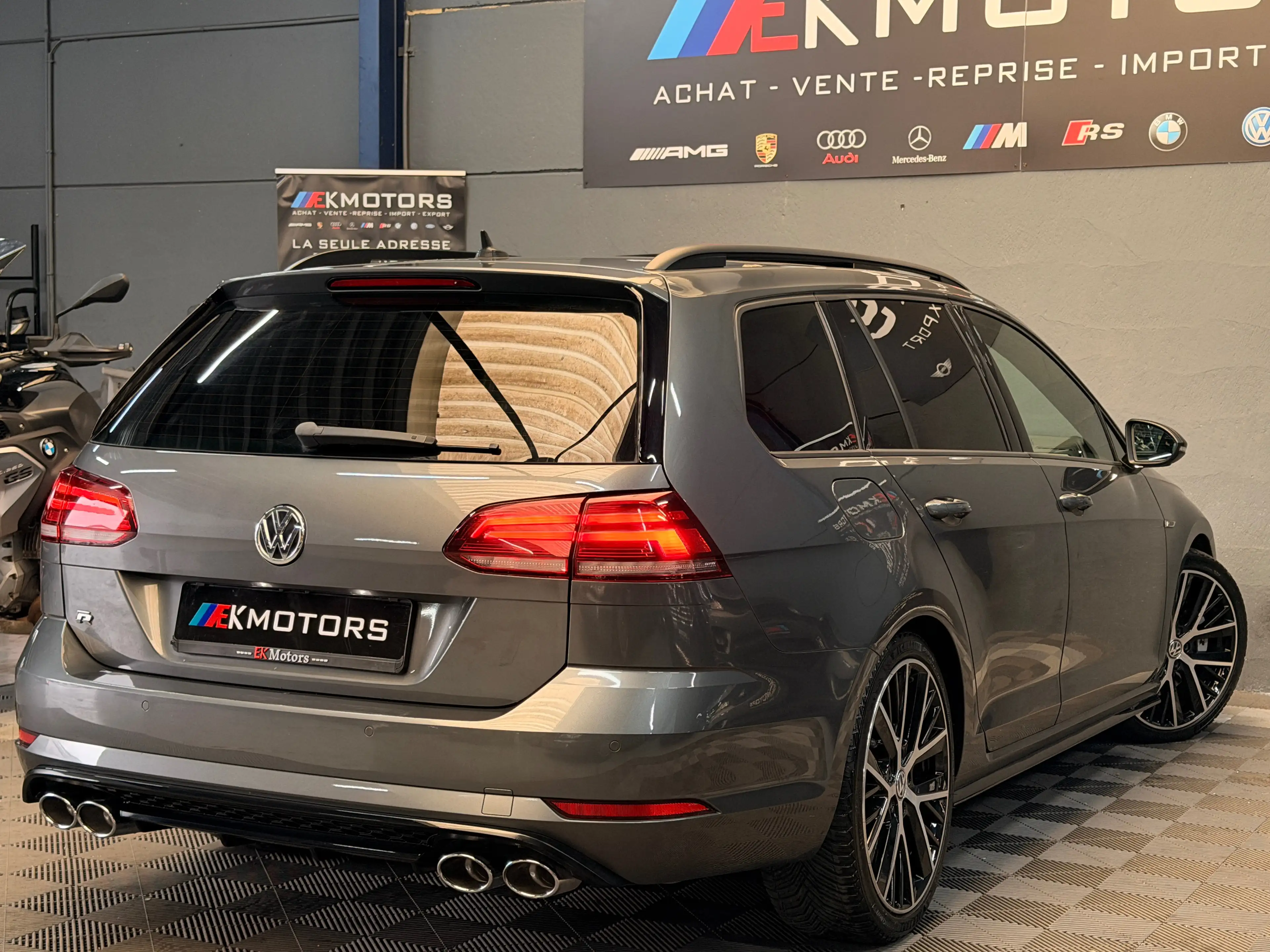 Volkswagen Golf R °DSG°FULL OPTS°PANO°NEW-CONDITION°BELGIUM CAR — photo 2
