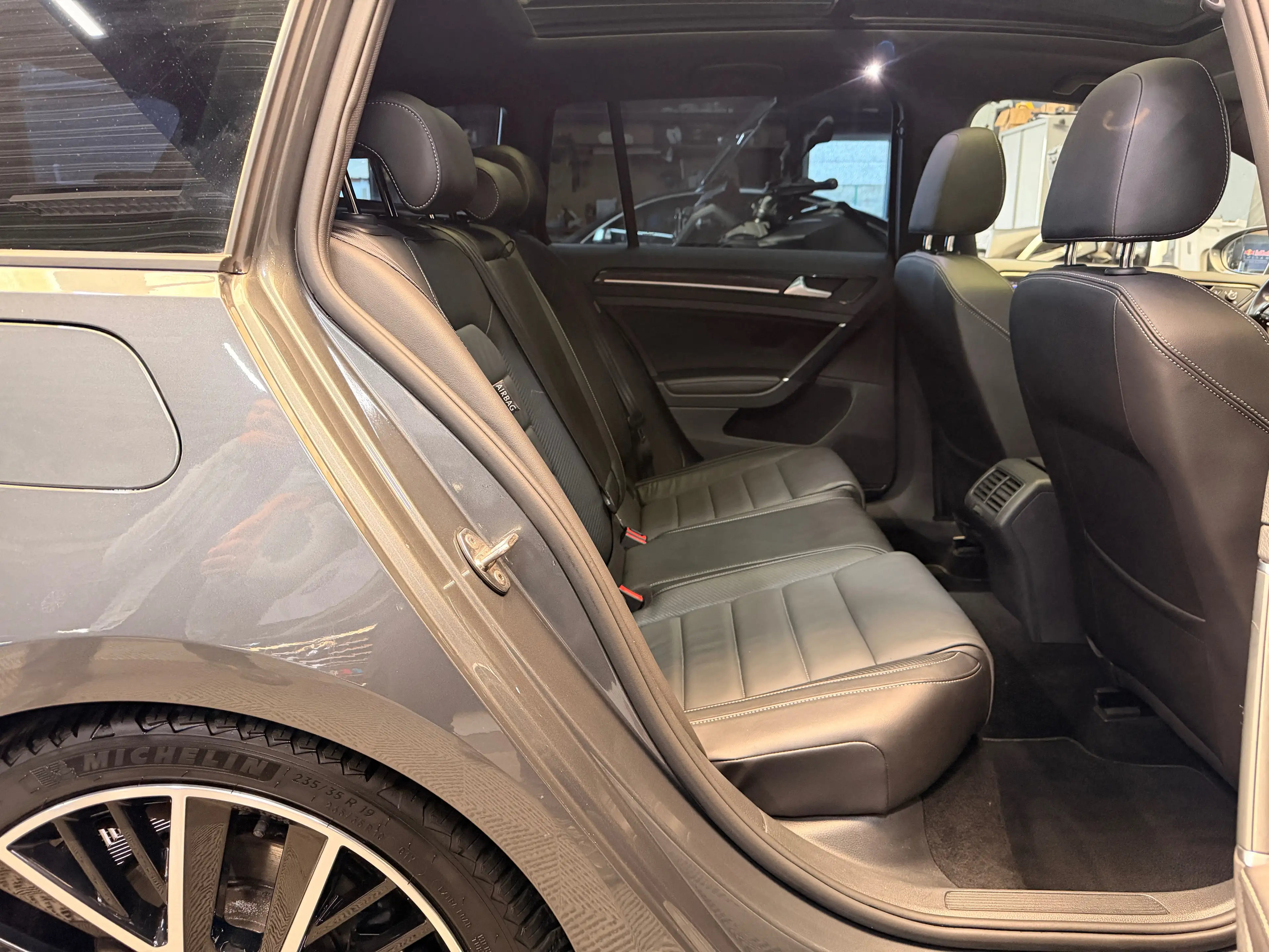 Volkswagen Golf R °DSG°FULL OPTS°PANO°NEW-CONDITION°BELGIUM CAR — photo 8