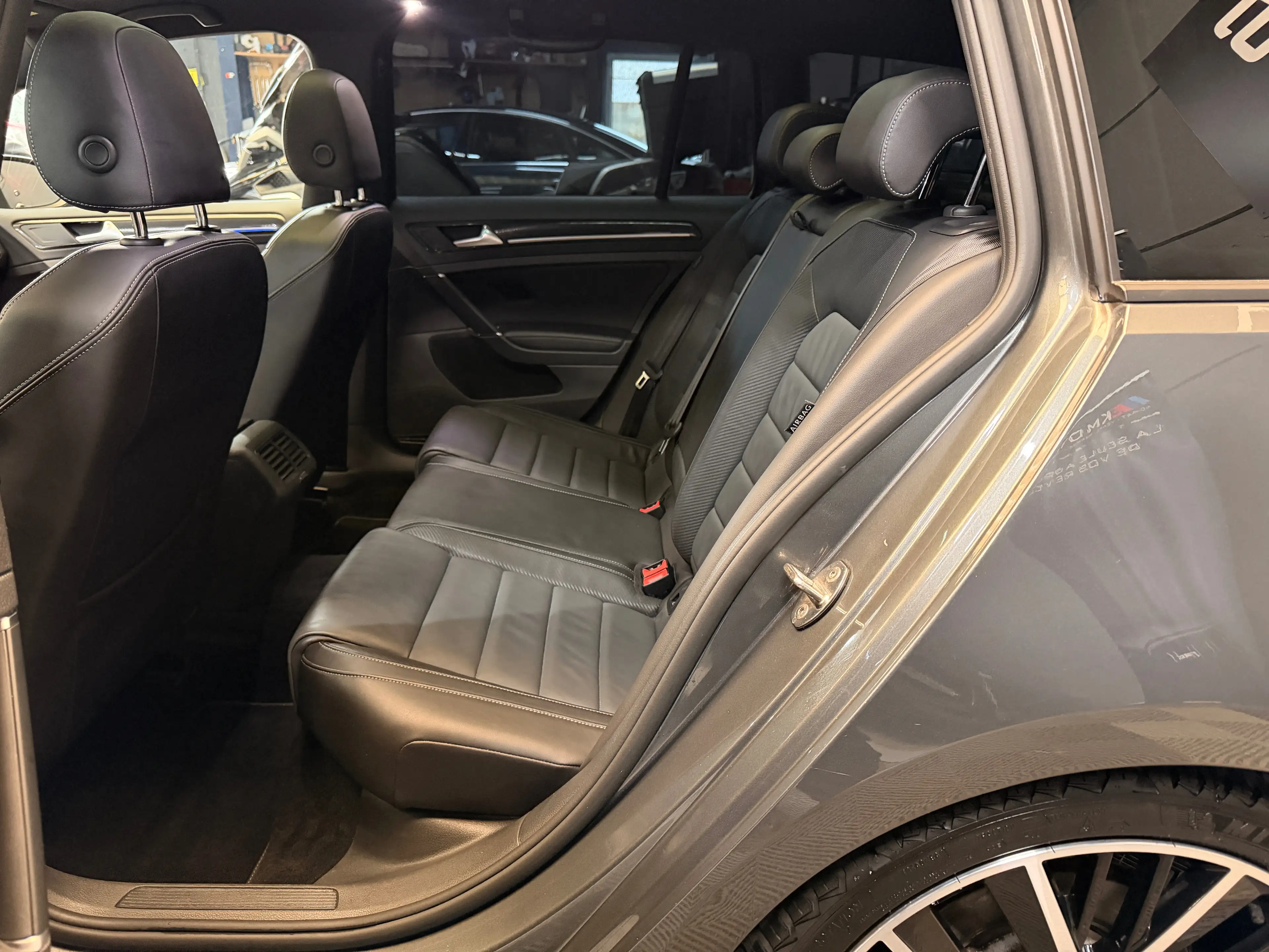 Volkswagen Golf R °DSG°FULL OPTS°PANO°NEW-CONDITION°BELGIUM CAR — photo 6