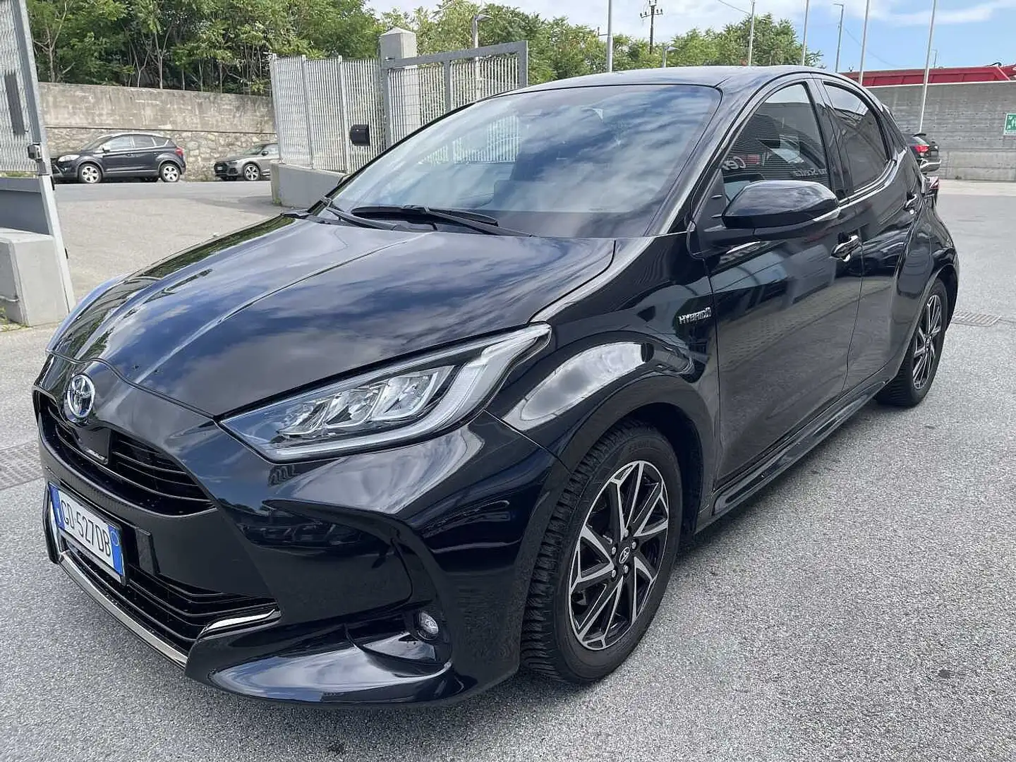 Toyota Yaris 4ª serie 1.5 Hybrid 5 porte Lounge Nero - 1