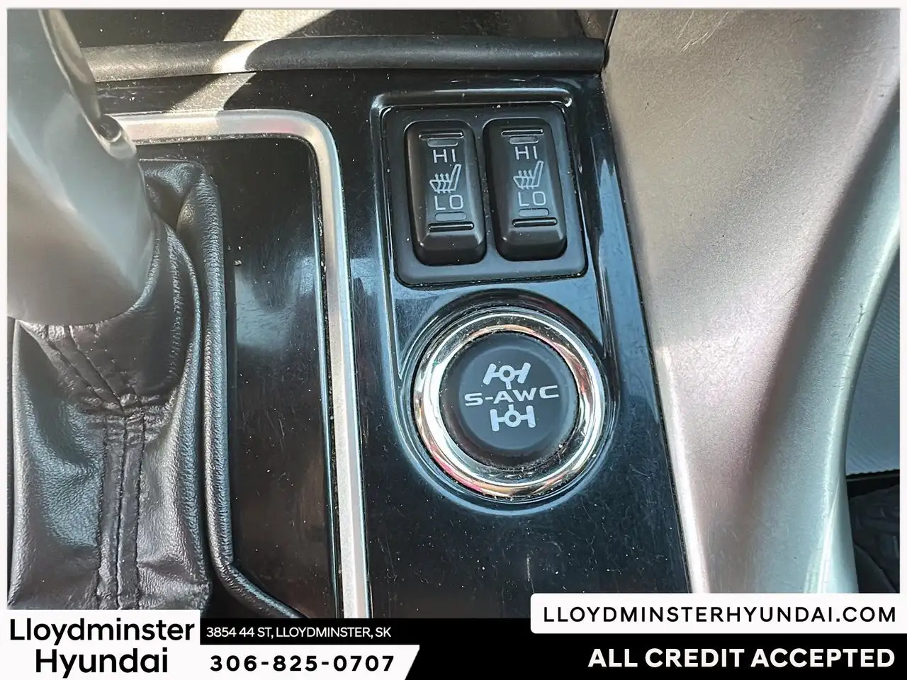 Mitsubishi Eclipse Cross снимка Mitsubishi Eclipse Cross