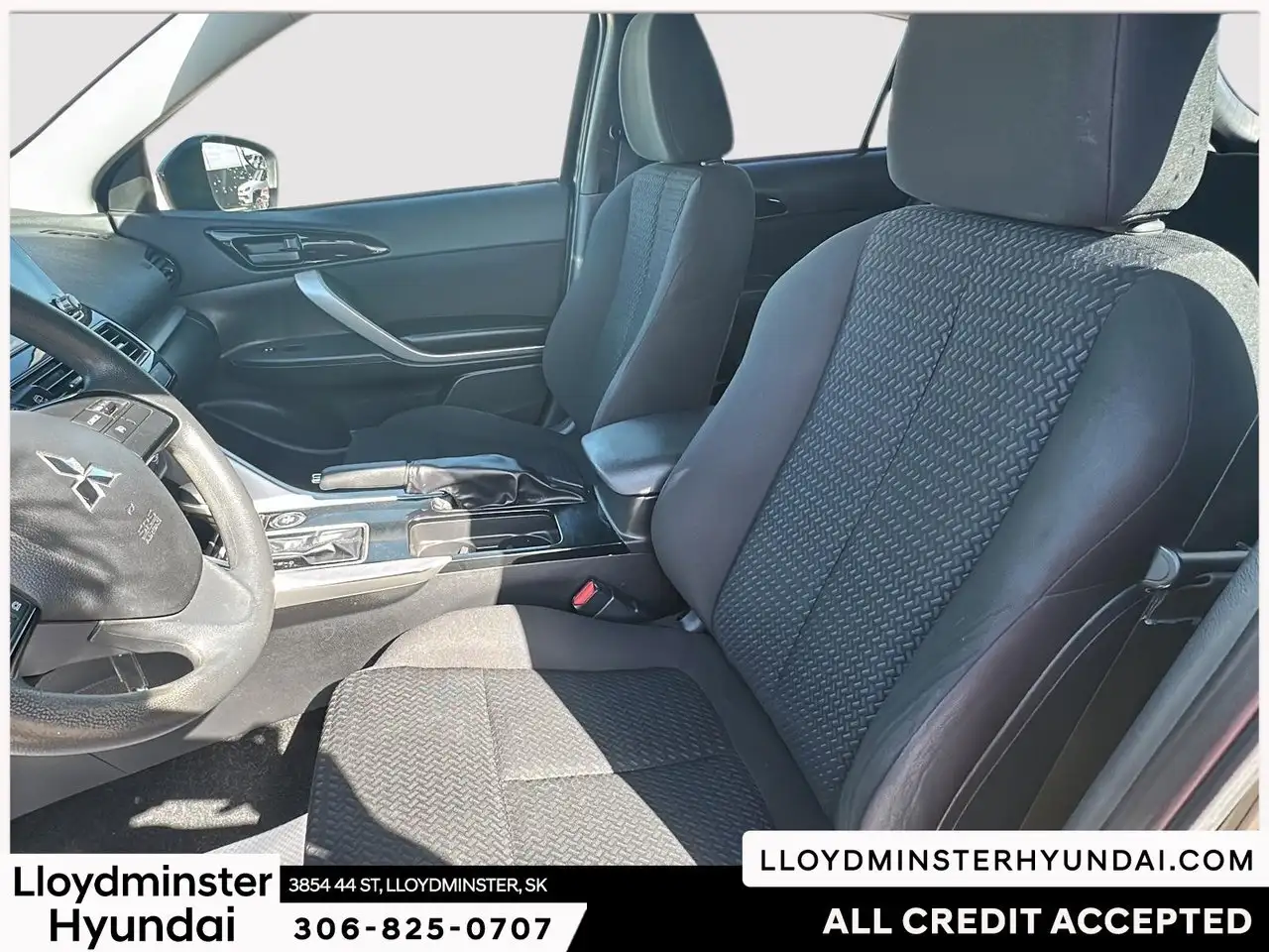 Mitsubishi Eclipse Cross снимка Mitsubishi Eclipse Cross