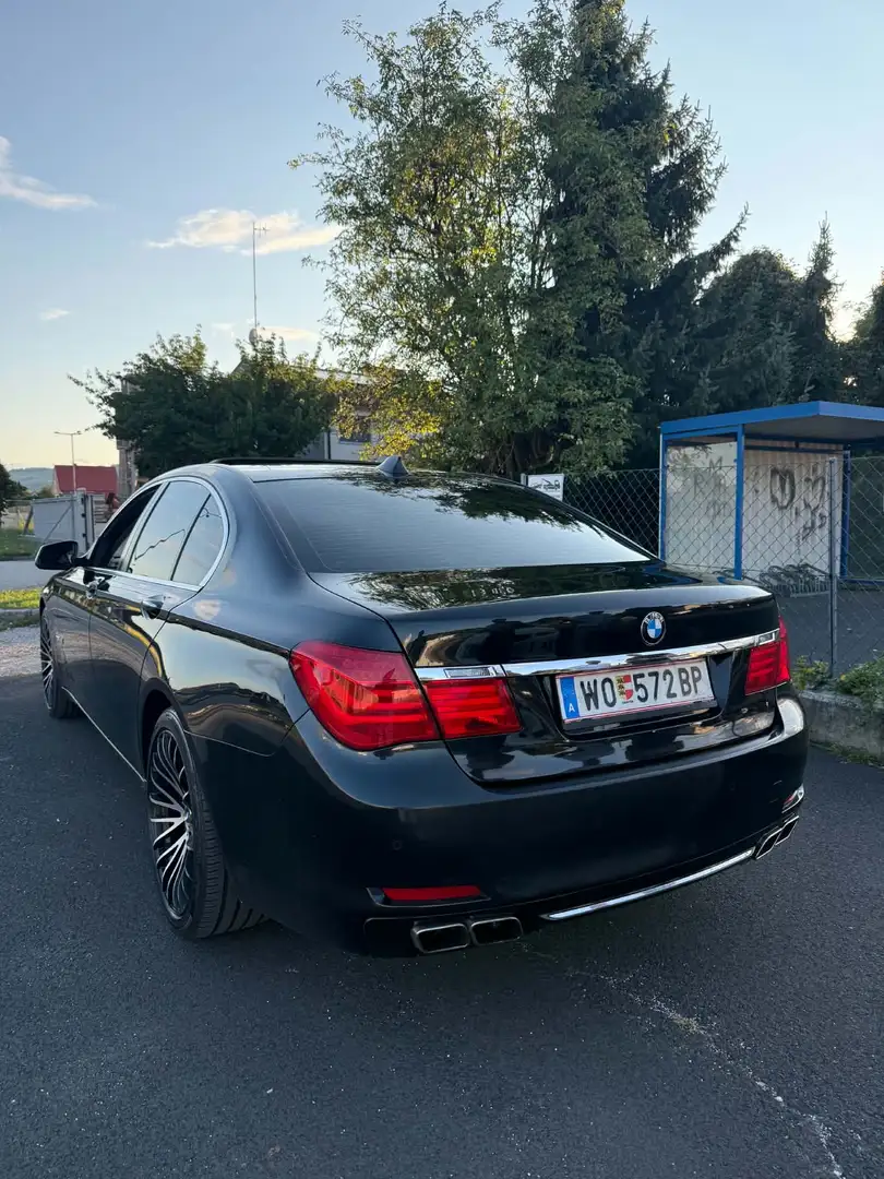 BMW 730 730d Aut. Schwarz - 1