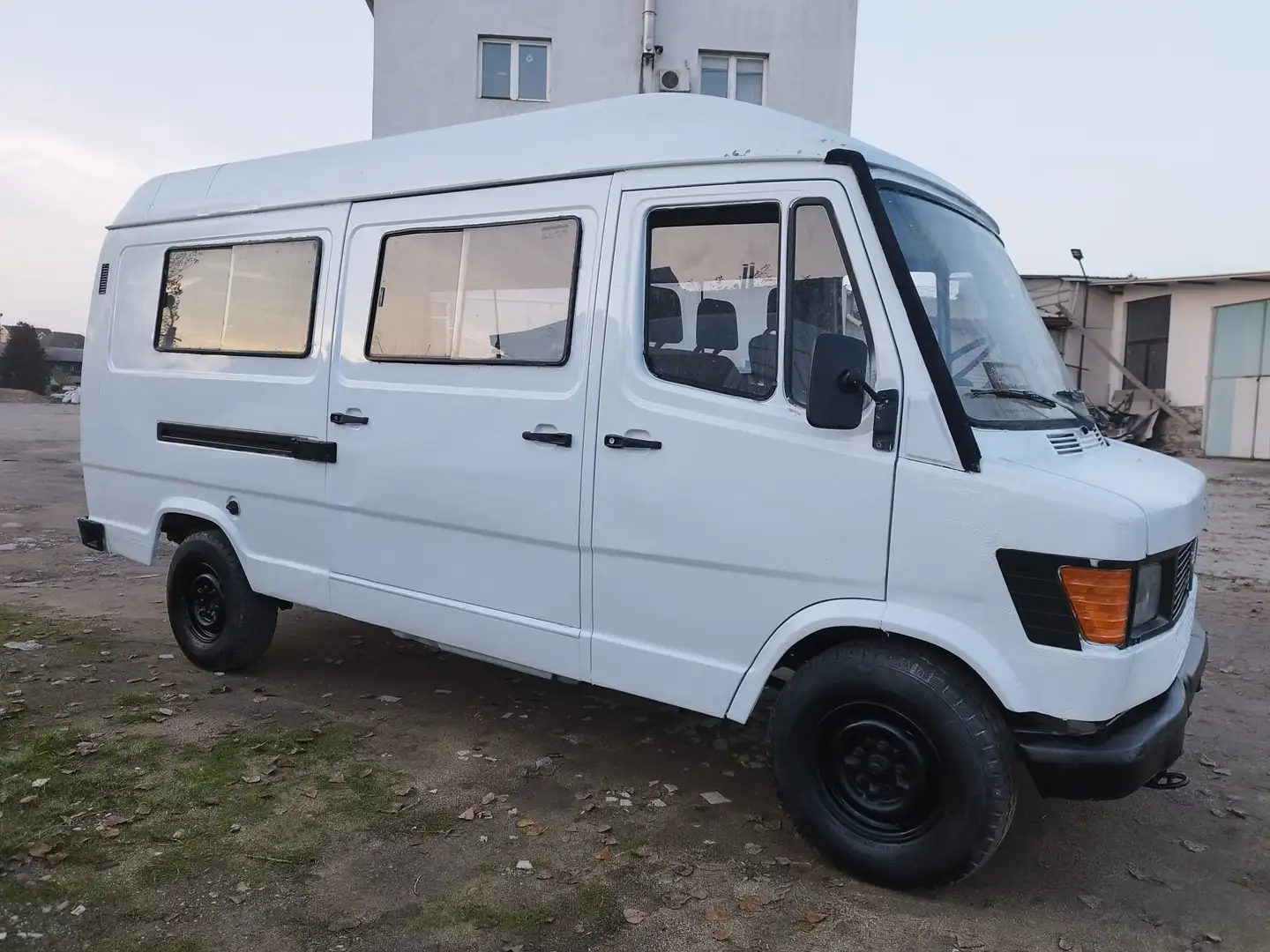 Mercedes-Benz 300 Mercedes 310 deisel 5 cylindrée Weiß - 2