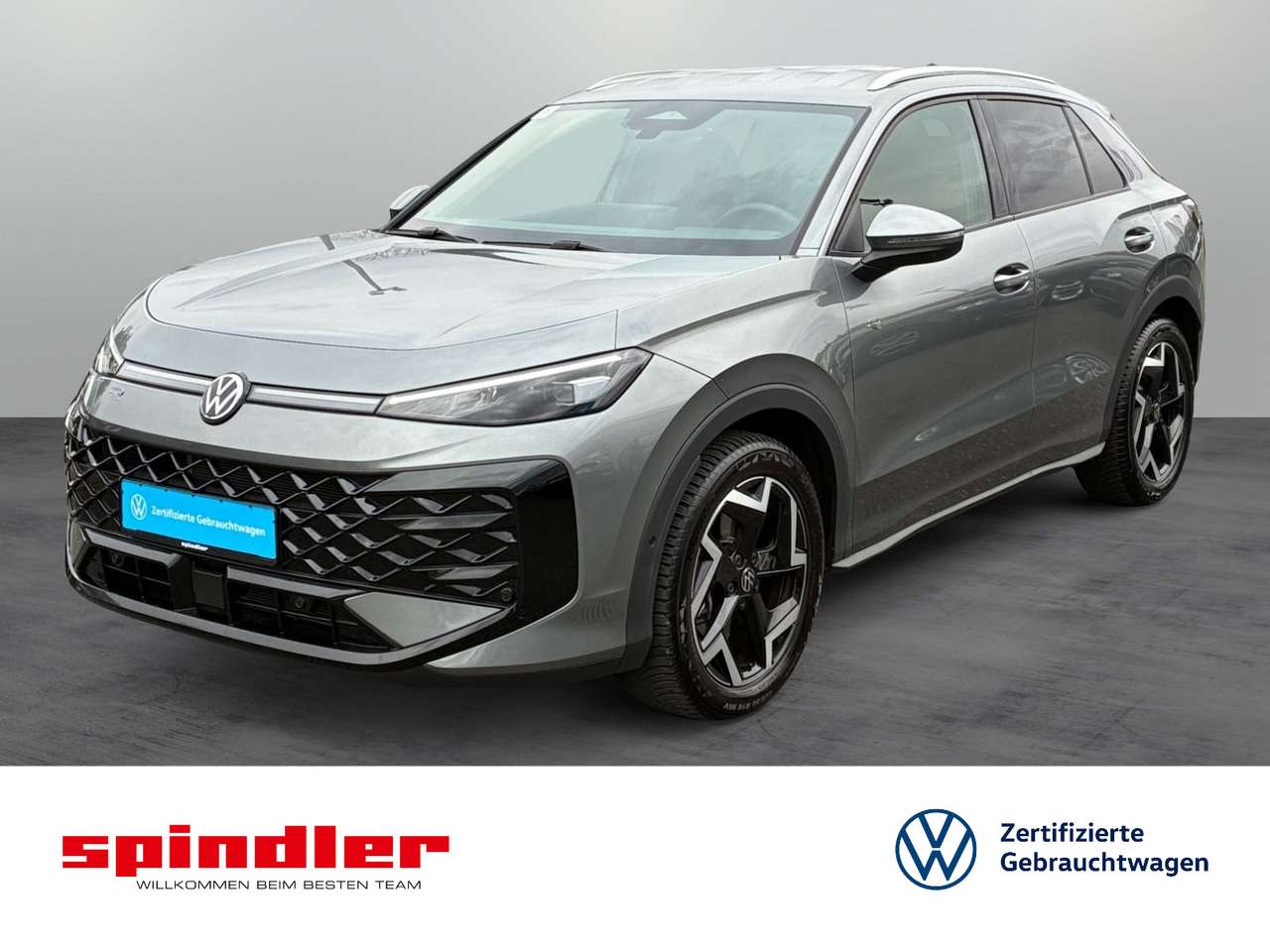 Volkswagen T-Roc — Volkswagen T-Roc R-Line 1.5 eTSI DSG / CarPlay, LED+, RFK