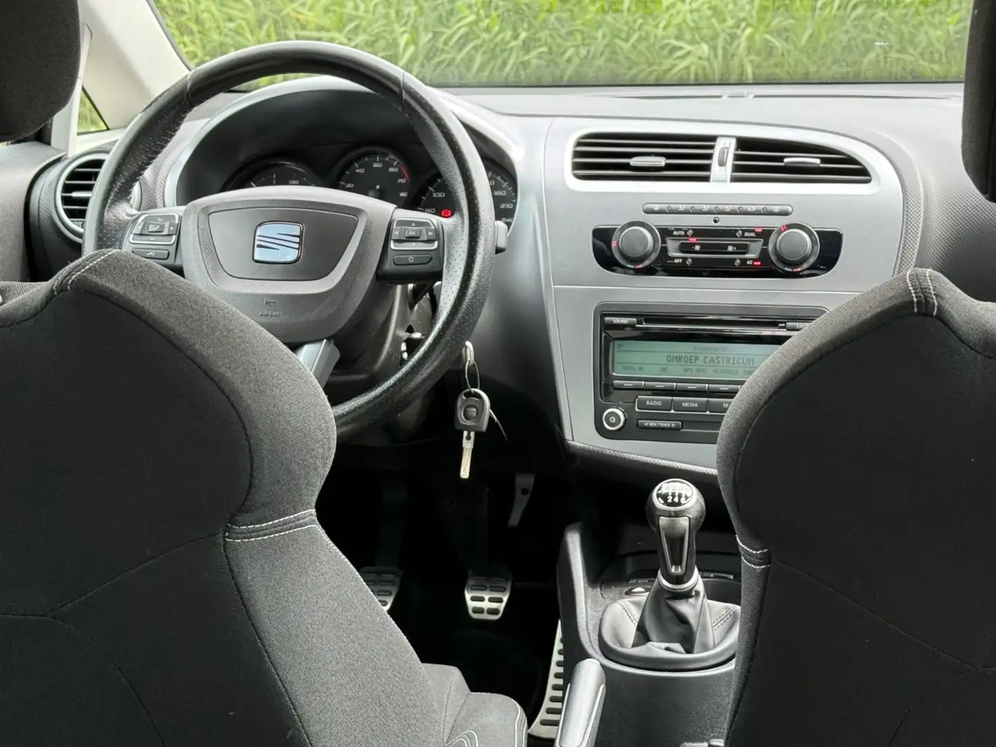 SEAT Leon 1.2 TSI Sport Zwart - 2