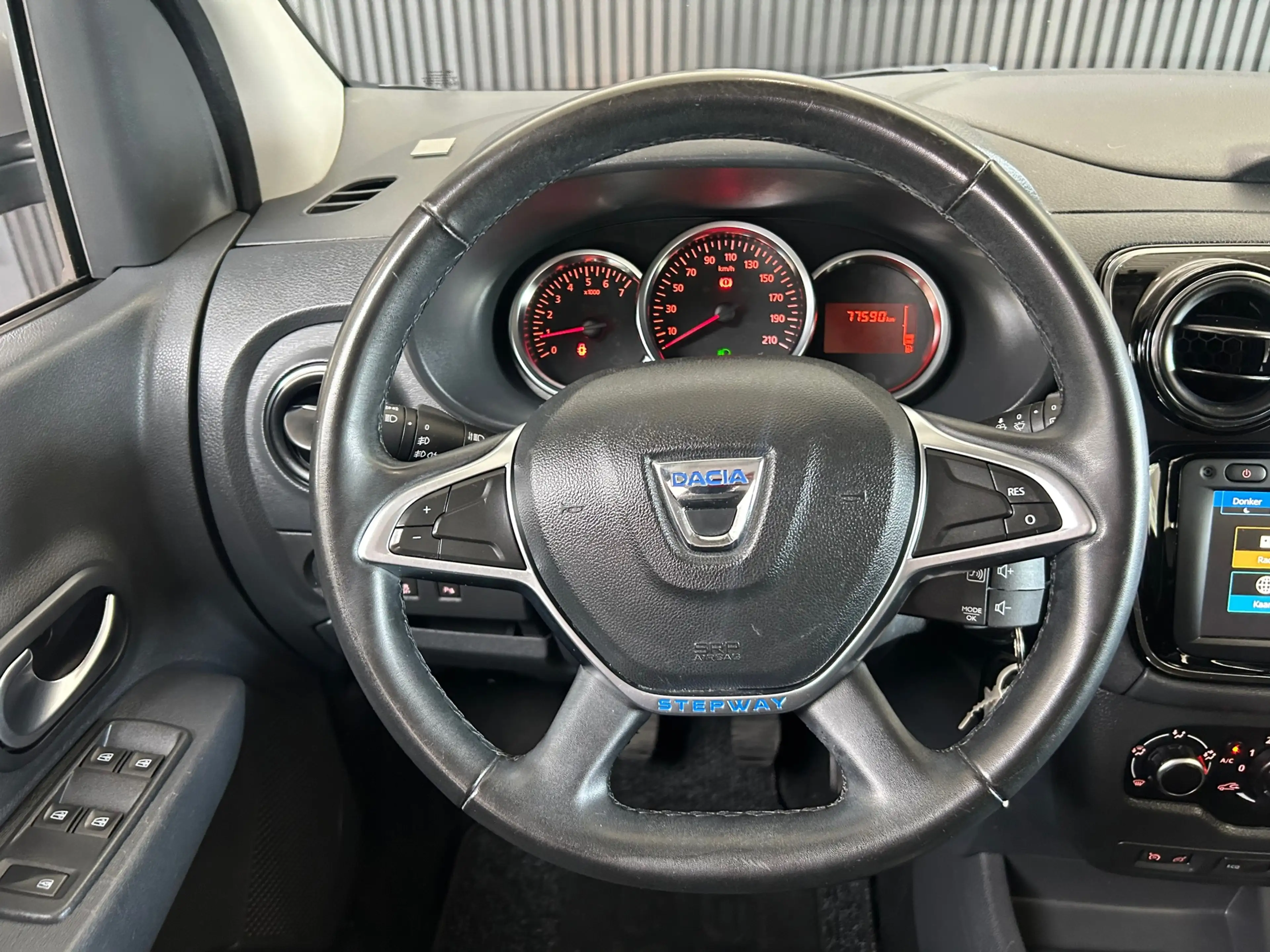 Dacia Lodgy 1.3 TCe Stepway CAMERA|APPLECARPLAY|AIRCO|CRUISE|S — photo 13
