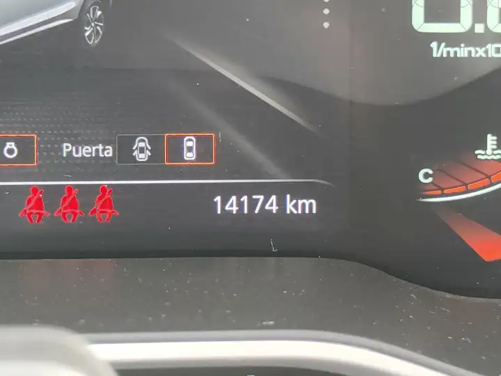 MG ZS 1.5 VTI TECH LUXURY 2024, foto 10