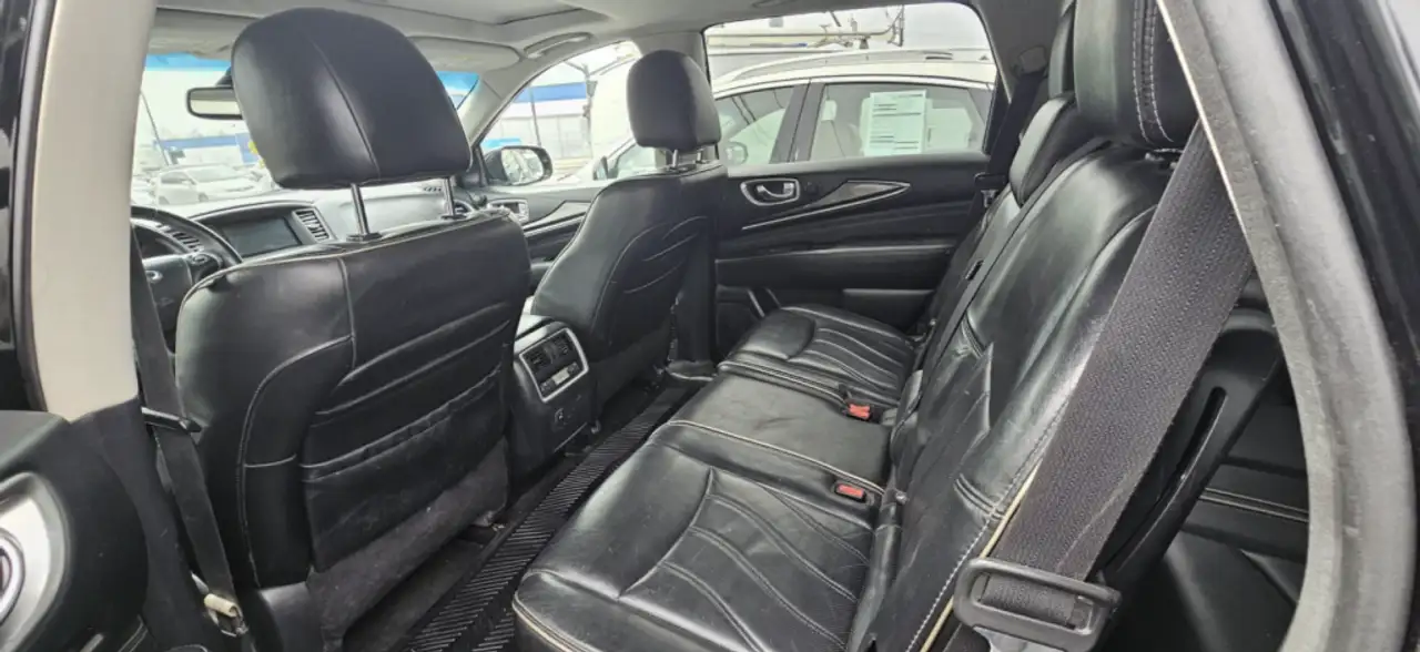 Infiniti QX60 снимка Infiniti QX60