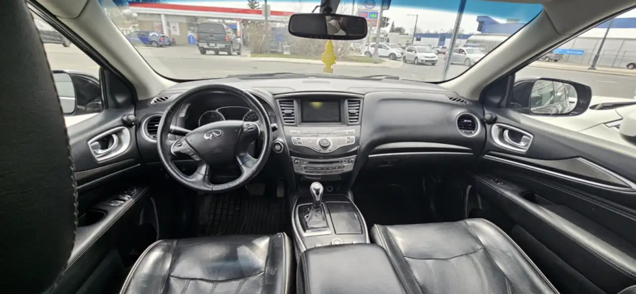 Infiniti QX60 снимка Infiniti QX60