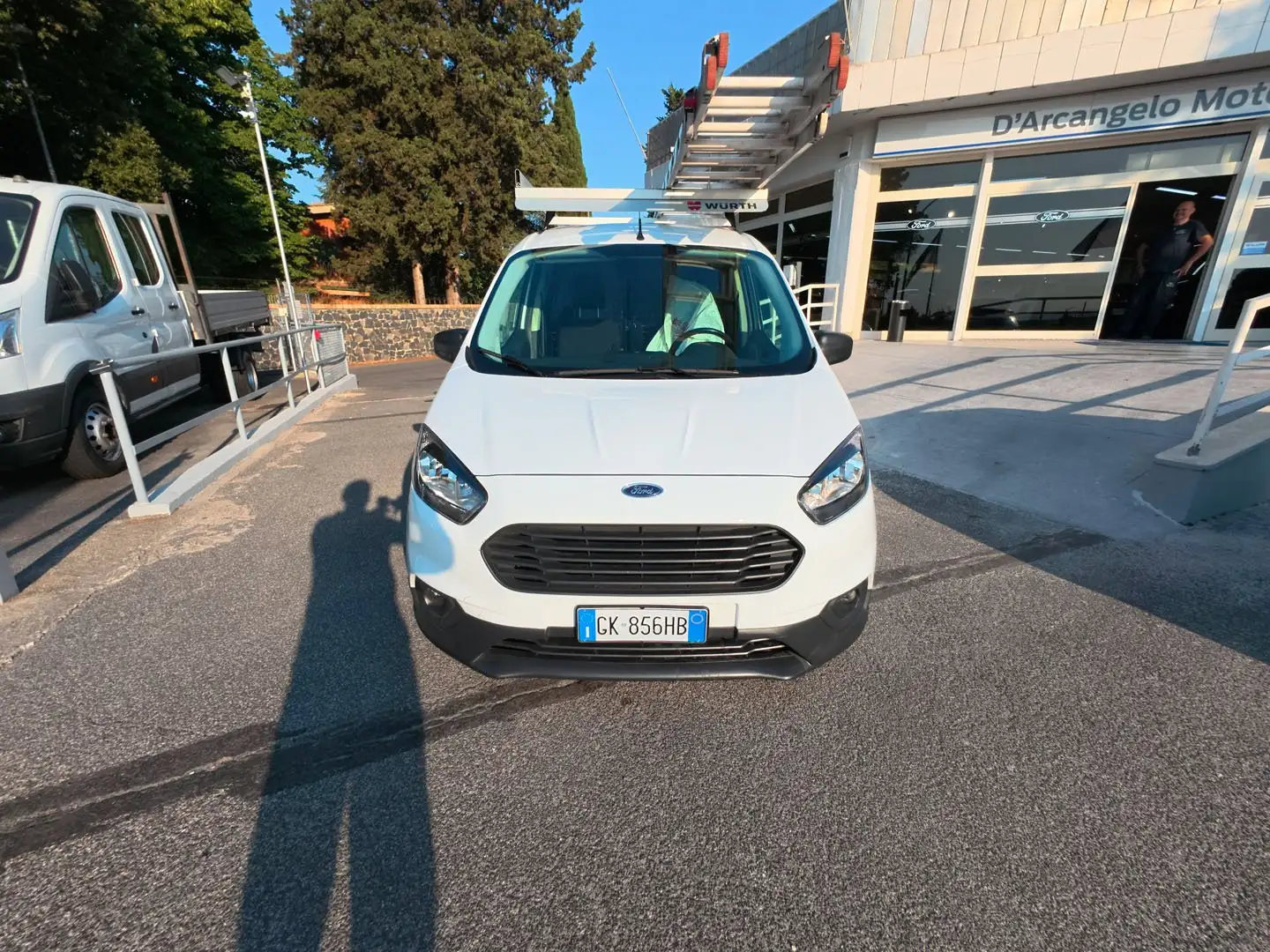 Ford Transit Courier 1.5 TDCi 75Cv Wit - 2