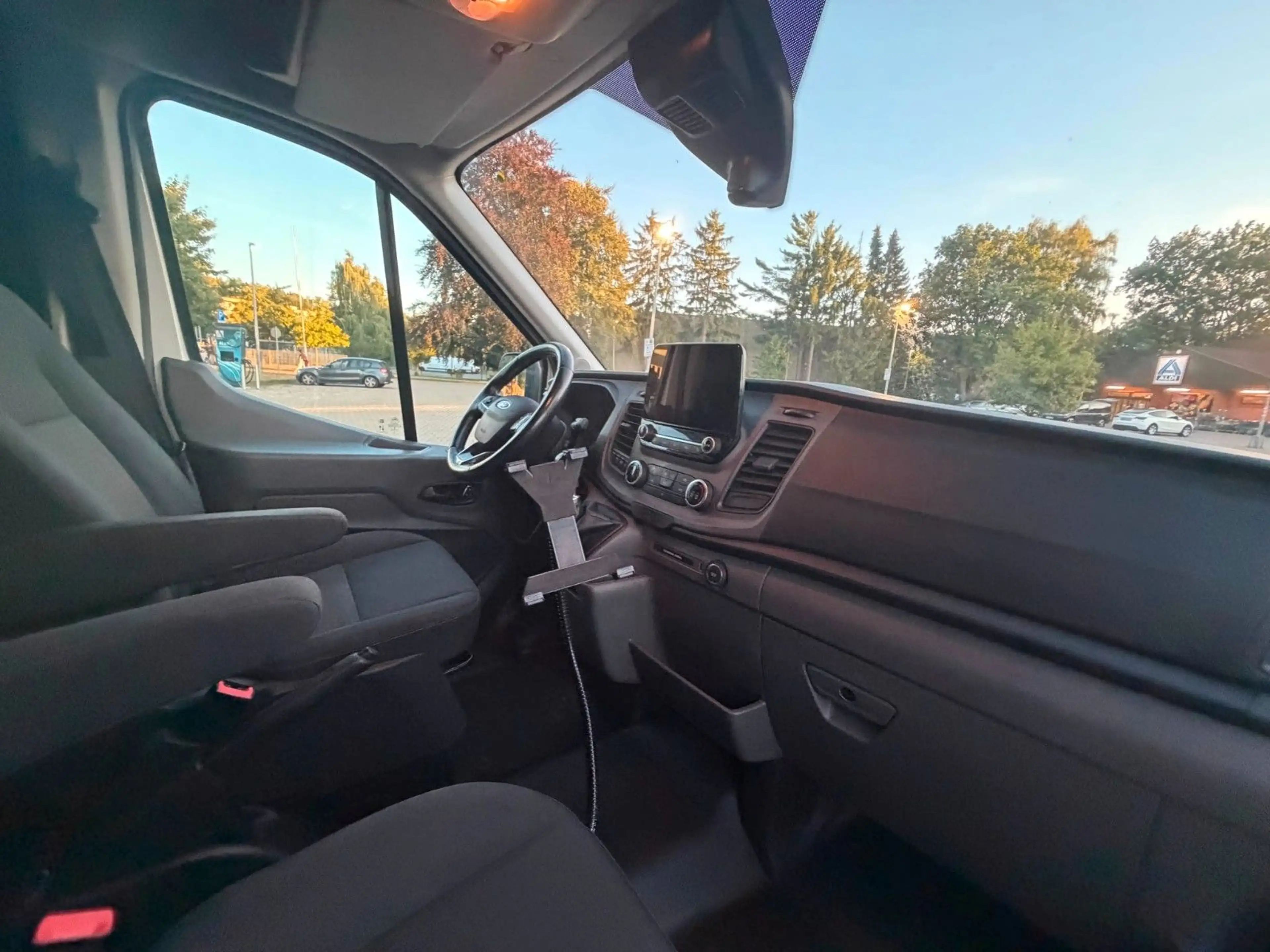 Ford Transit 2,0 4x4 Allrad L2H3 R.Kamera 170 PS 350 — photo 14