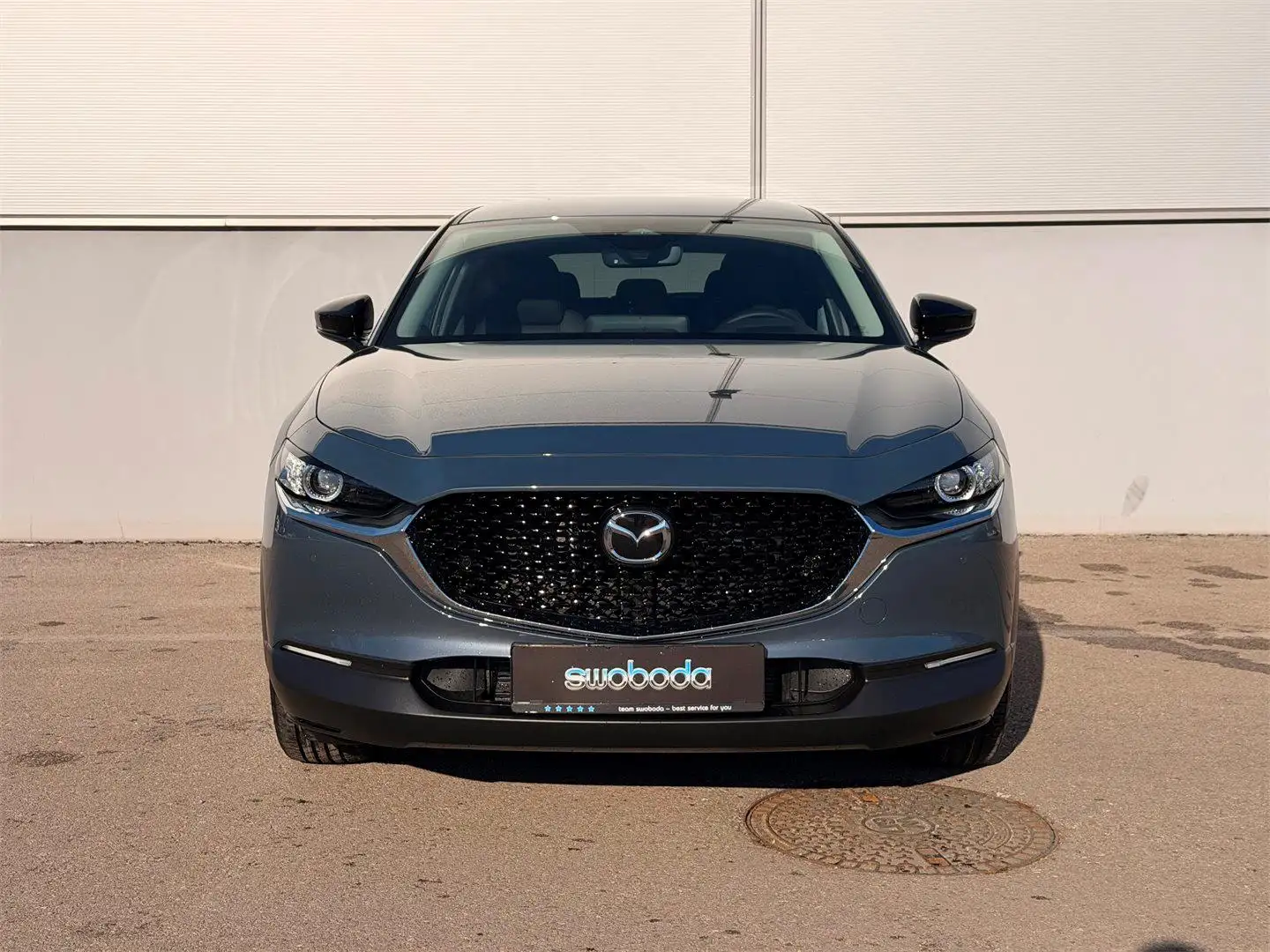 Mazda CX-30 e-Skyactive G140 Homura Grau - 2