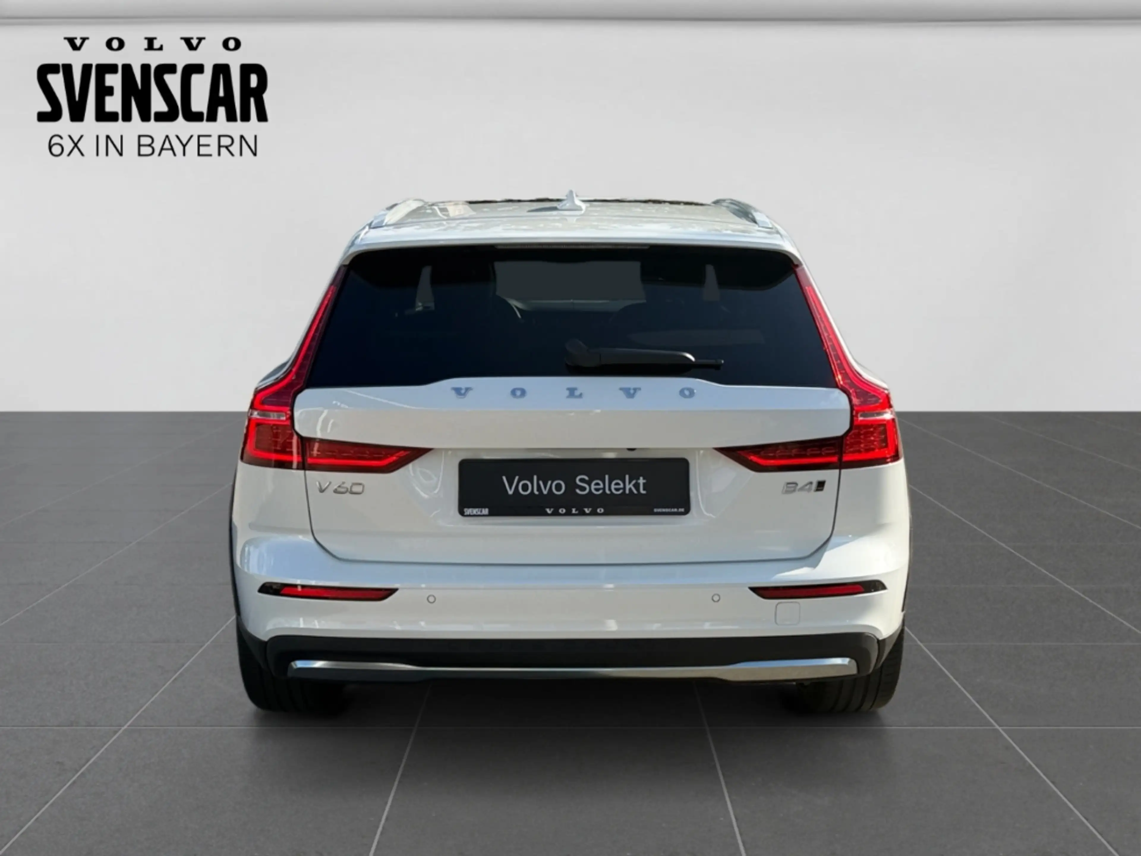 Volvo V60 Cross Country Ultimate AWD Leder H&K Pano 360° Memory — photo 4