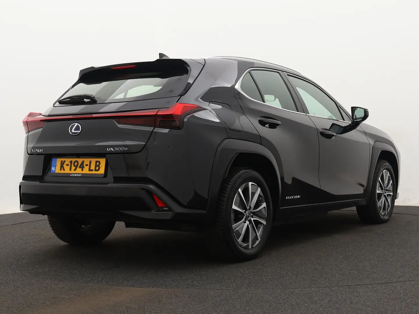 Lexus UX 300e Business | 8% Bijtelling | Apple Carplay-Android A Fekete - 2