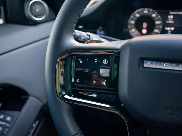 Land Rover Range Rover Evoque view 15