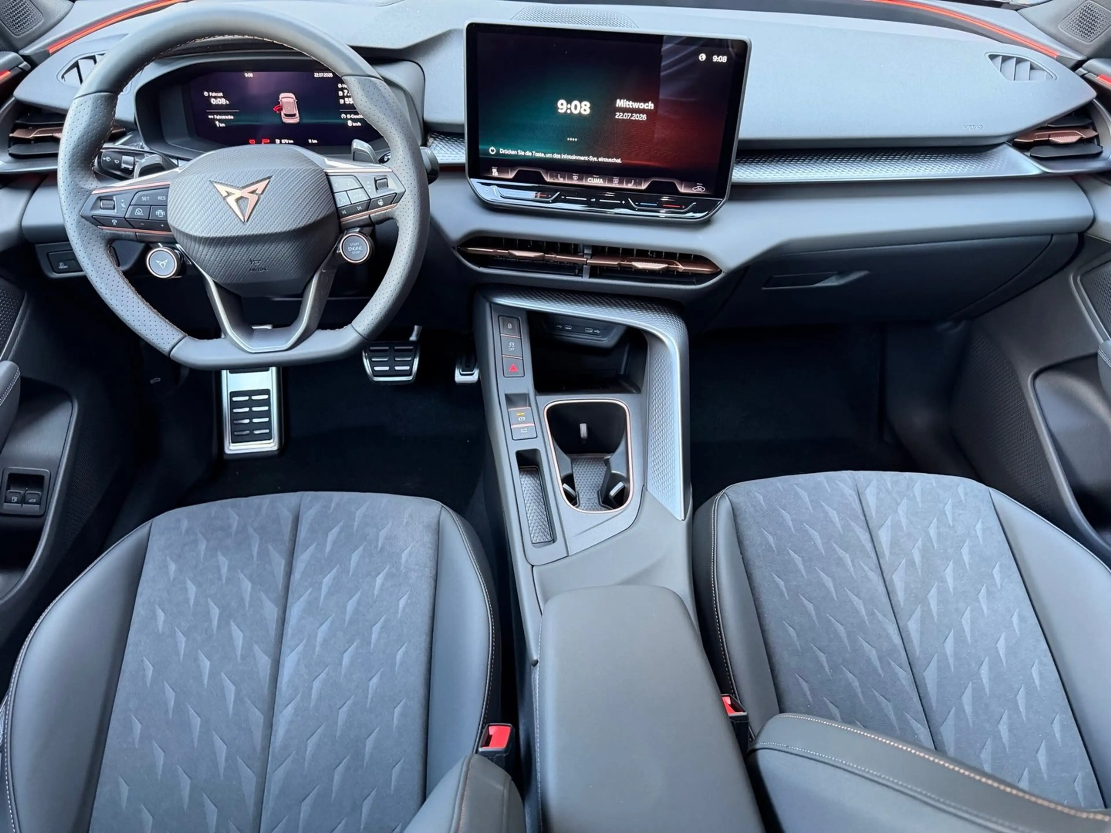 CUPRA Terramar e-HYBRID 204 PS DSG — photo 4