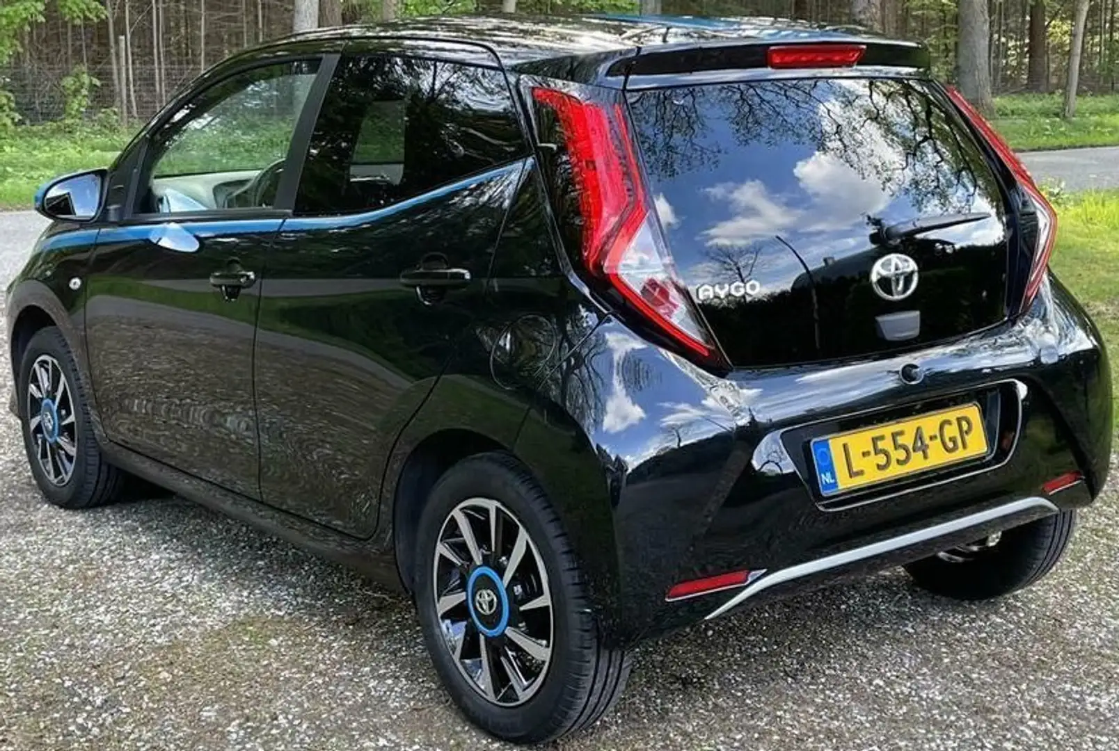 Toyota Aygo Aygo 1.0 VVT-i x-cite Černá - 2