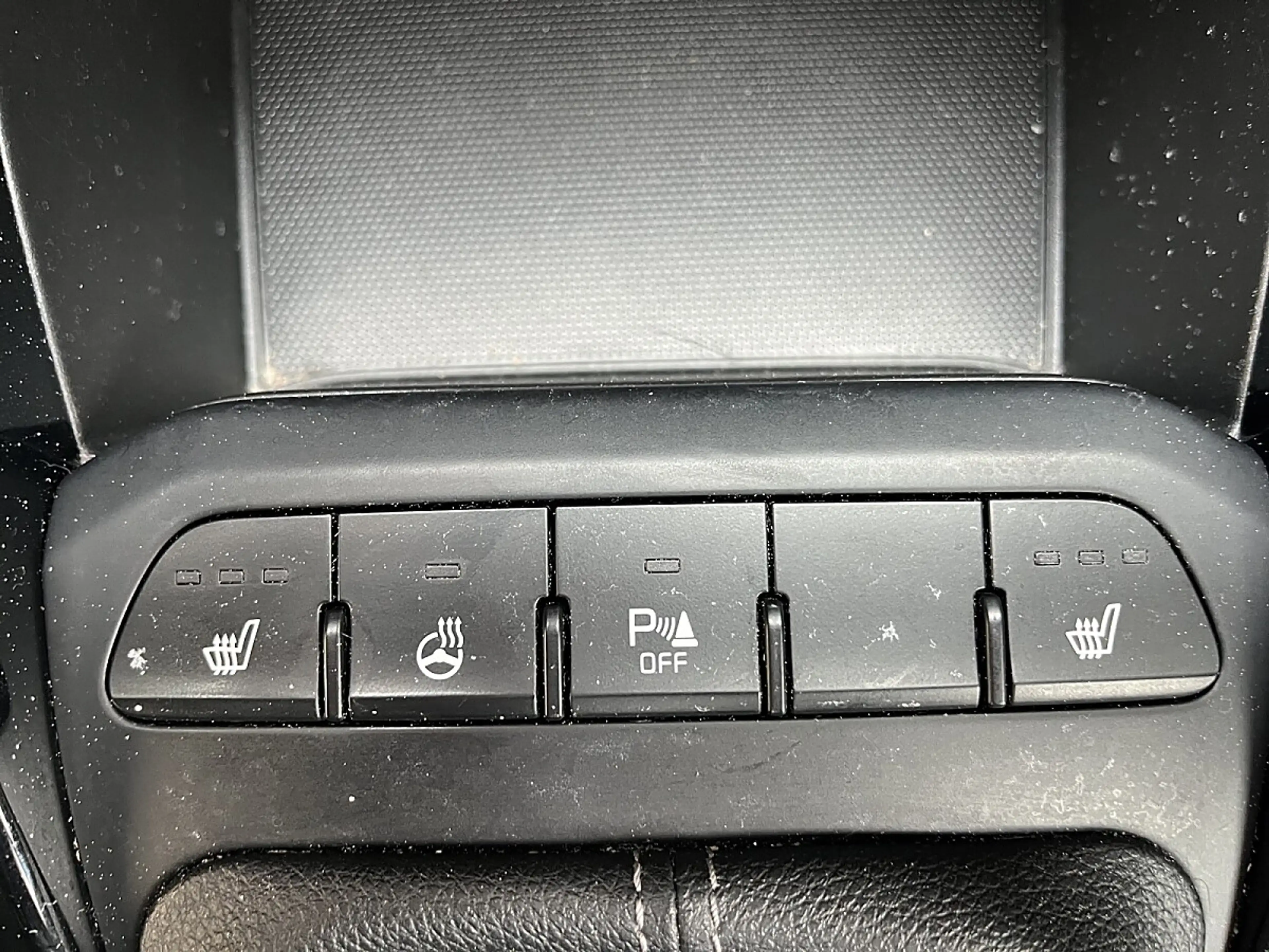 Kia Stonic 1,0 TGDI GPF ISG Silber Limited — photo 10