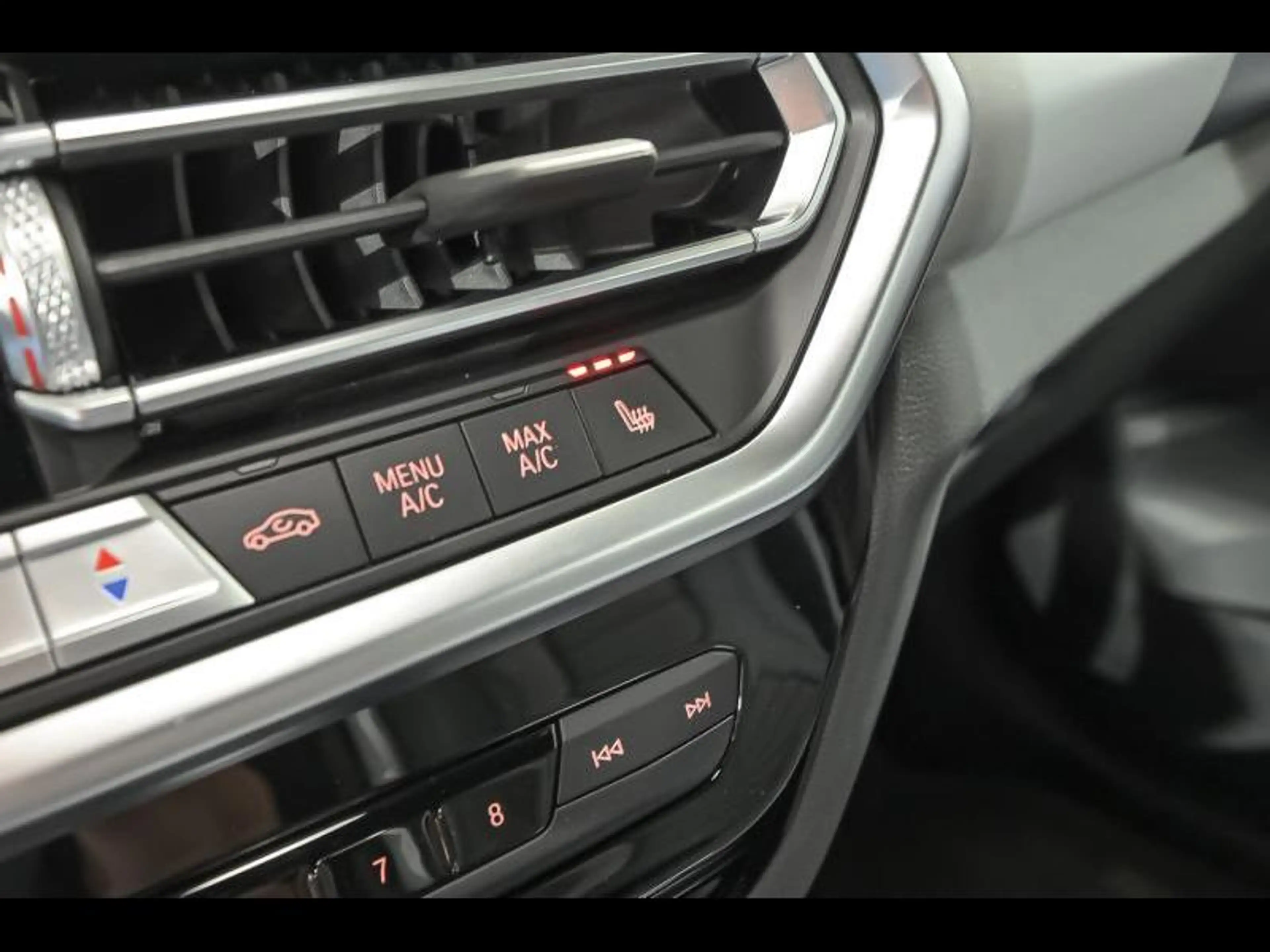 BMW X3 xDrive20d - M Pack - CAM|CARPLAY|DAB| — photo 13