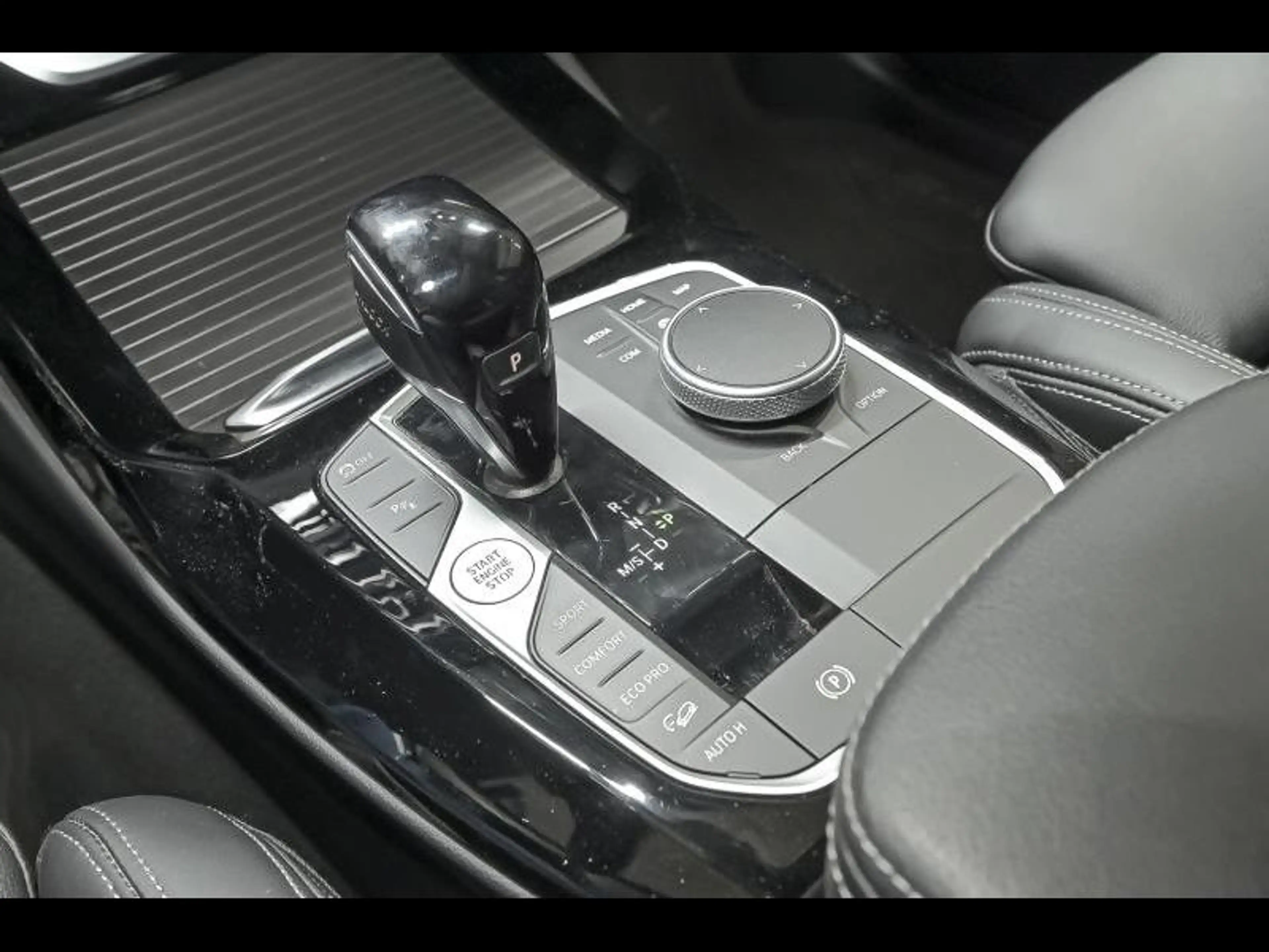 BMW X3 xDrive20d - M Pack - CAM|CARPLAY|DAB| — photo 11