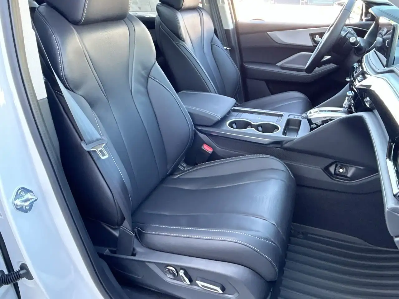 Acura MDX снимка Acura MDX