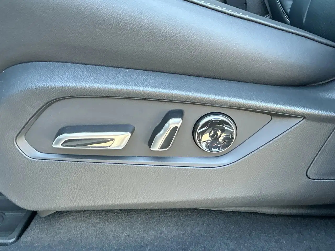 Acura MDX снимка Acura MDX