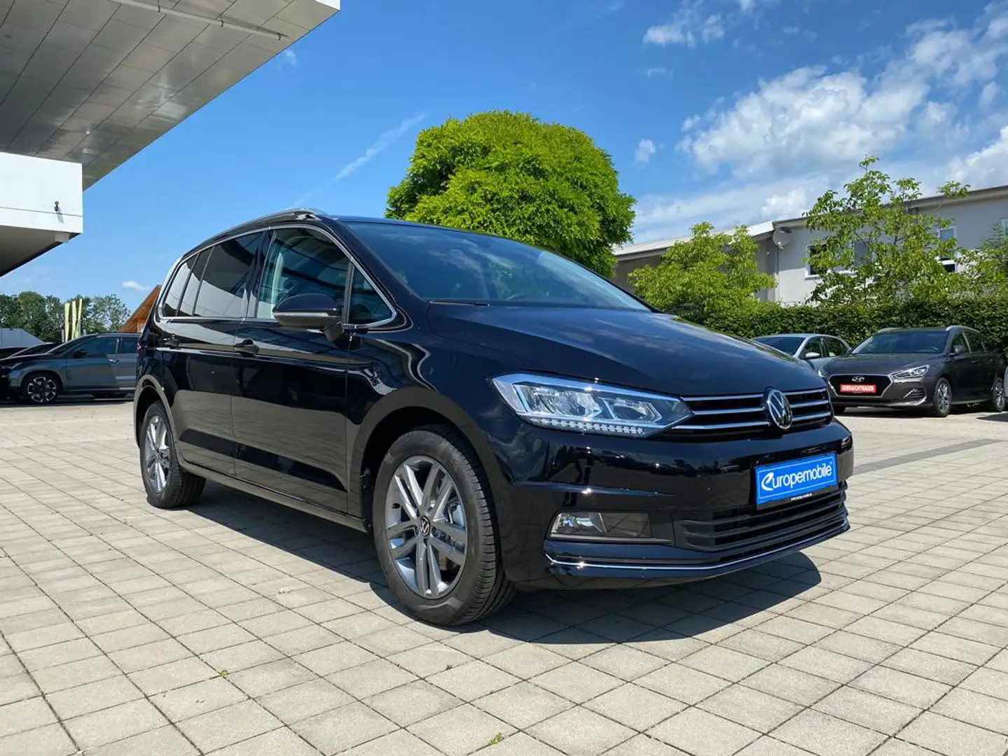Volkswagen Touran Highline 1.5 TSI 150 DSG |LED|NAV|VIRTUAL|EASY-... Schwarz - 1