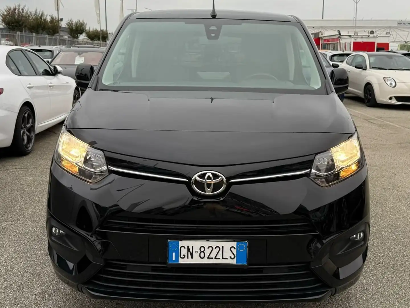 Toyota Proace City Verso 1.5d 100  CV S&S L1 Executive Autocarro N1 Nero - 2