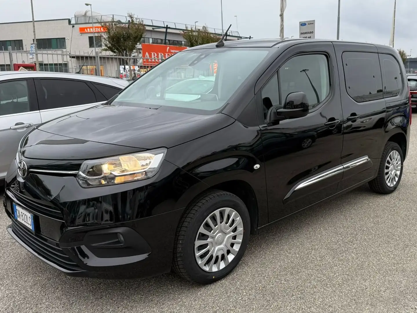 Toyota Proace City Verso 1.5d 100  CV S&S L1 Executive Autocarro N1 Nero - 1