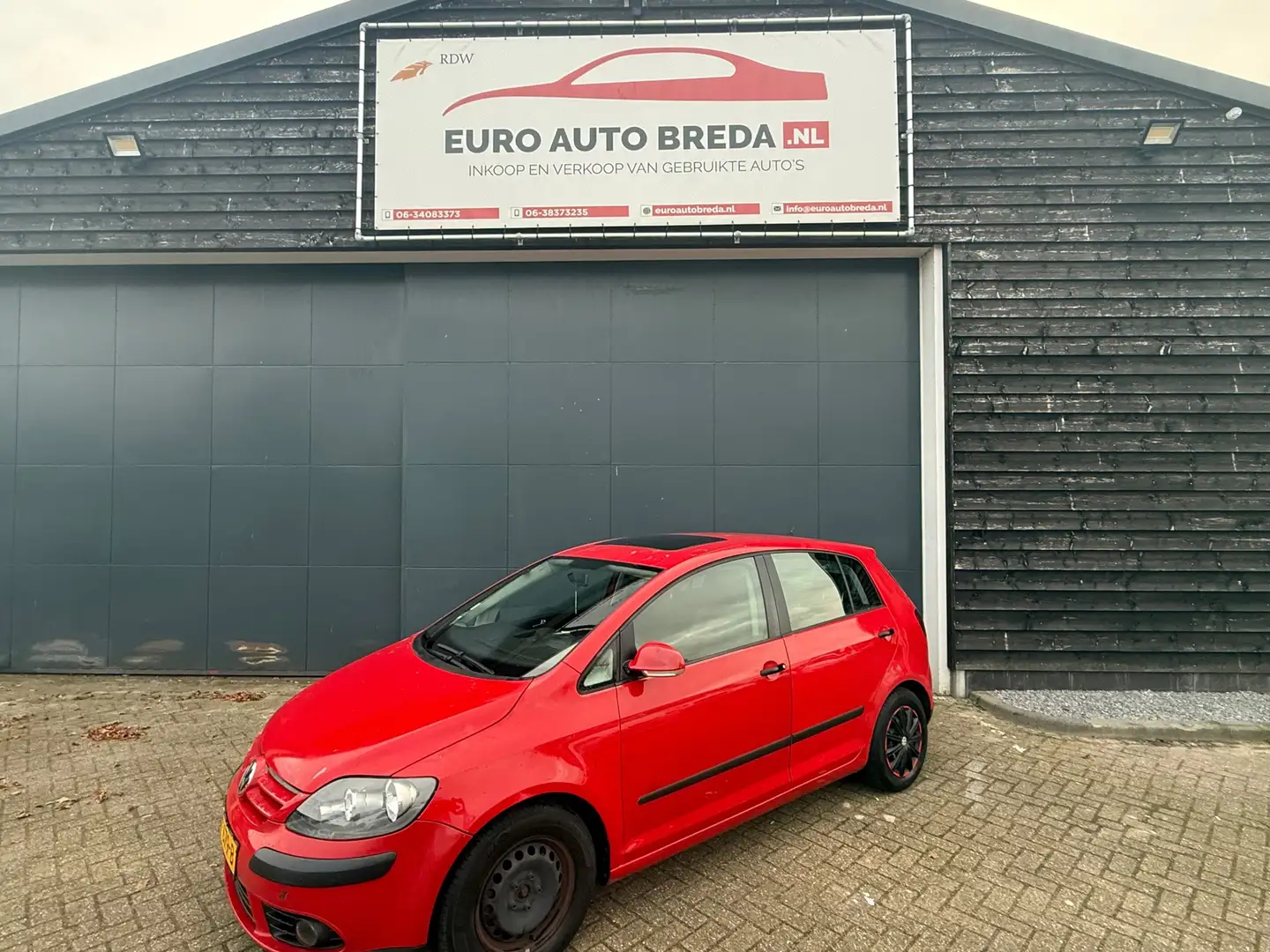 Volkswagen Golf Plus 1.6 Trendline Rood - 1