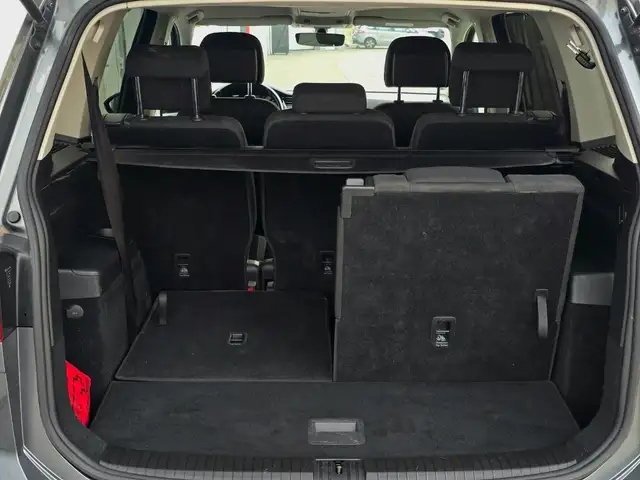 Volkswagen Touran view 25