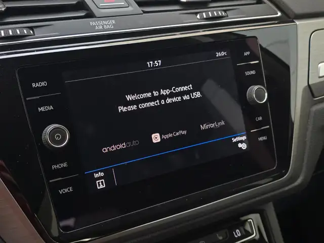 Volkswagen Touran view 14