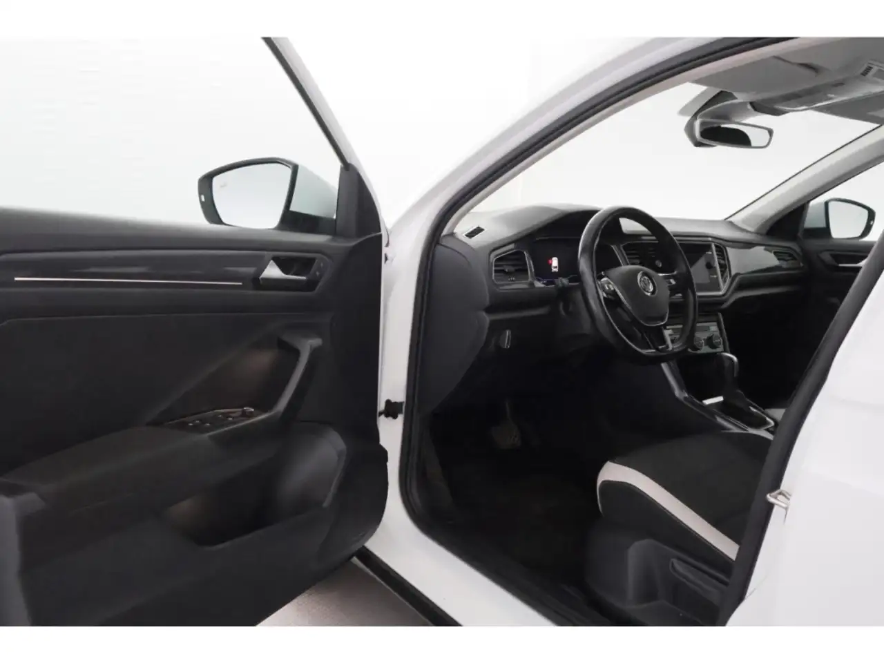 Volkswagen T-Roc 1.5TSI DSG Sport+LED+VIRTUAL+KAMERA+AHK, миниатюра 16