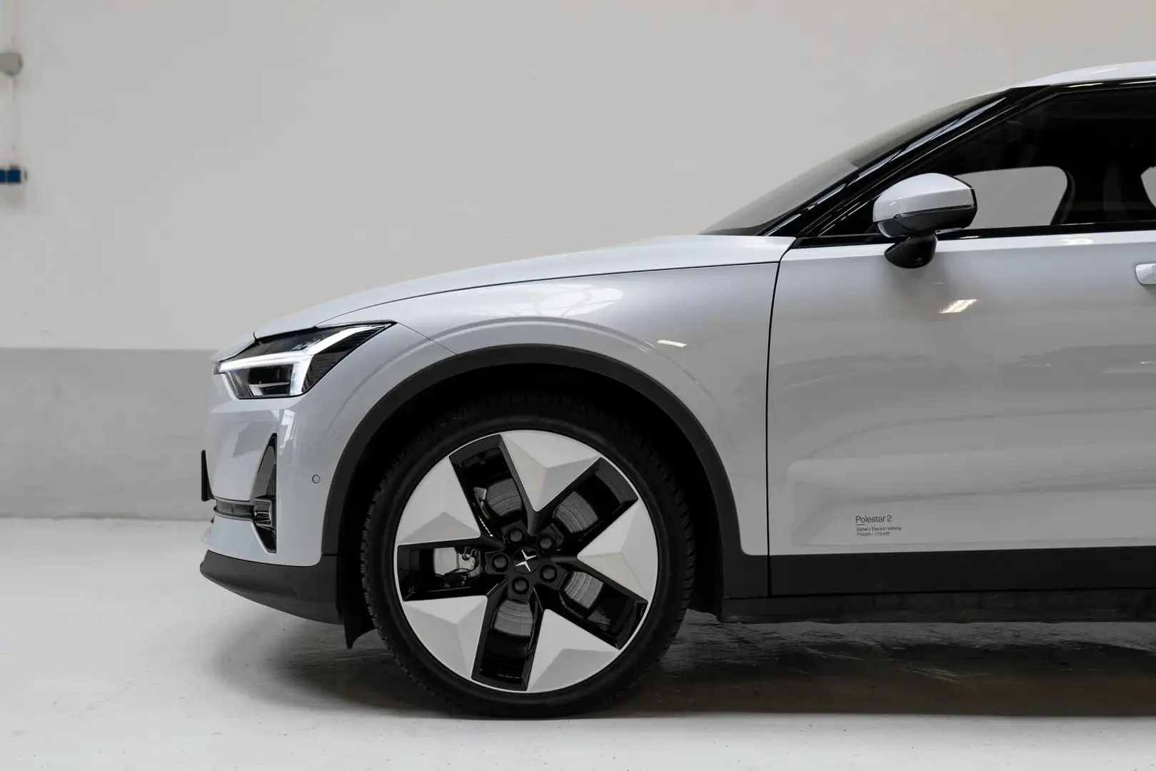 Polestar 2 StandardRange PilotPaket Tow Hitch VAT AHK 20" Grigio - 2