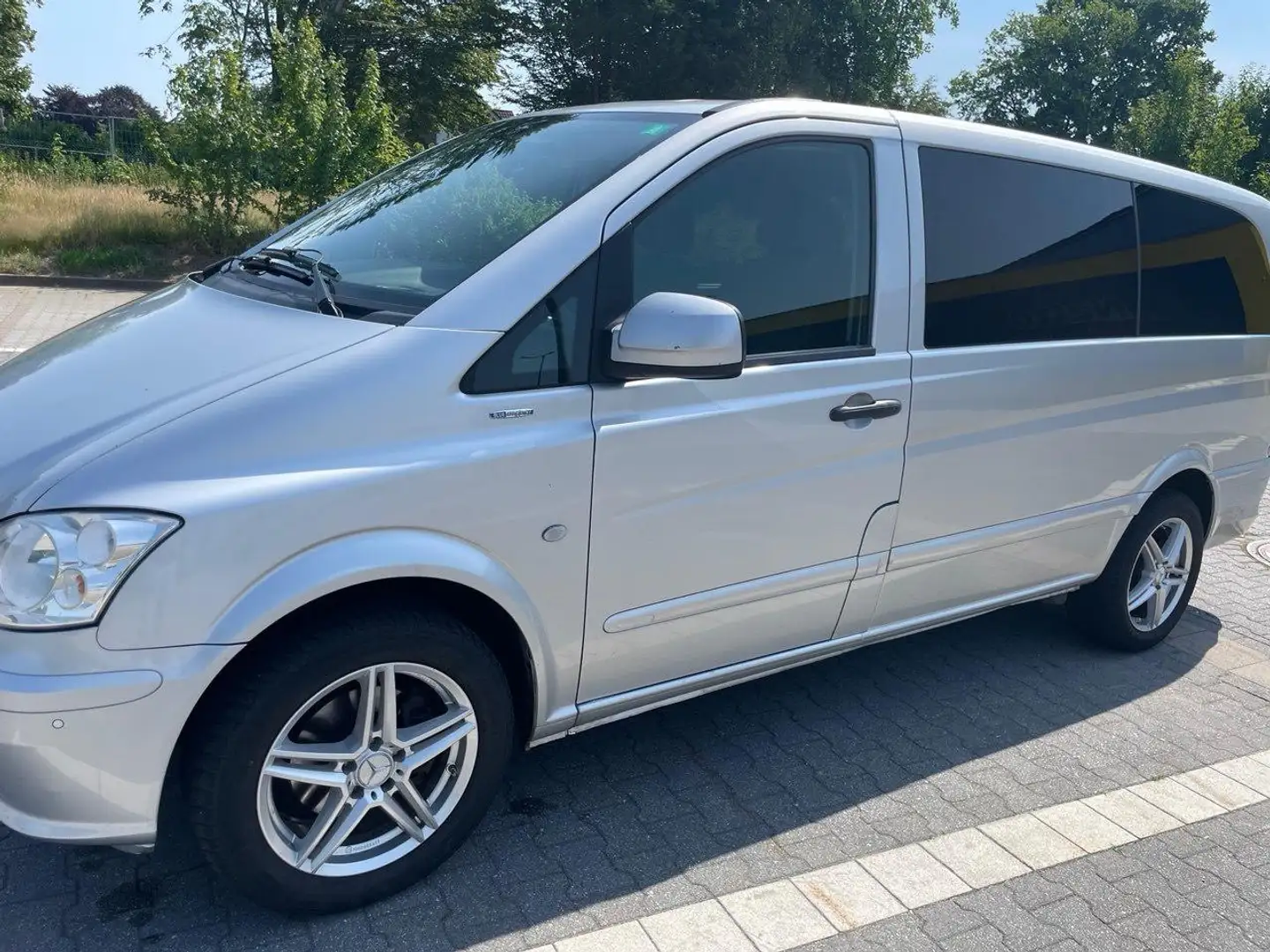 Mercedes-Benz Vito 116 CDI Extralang Mixto Silber - 1